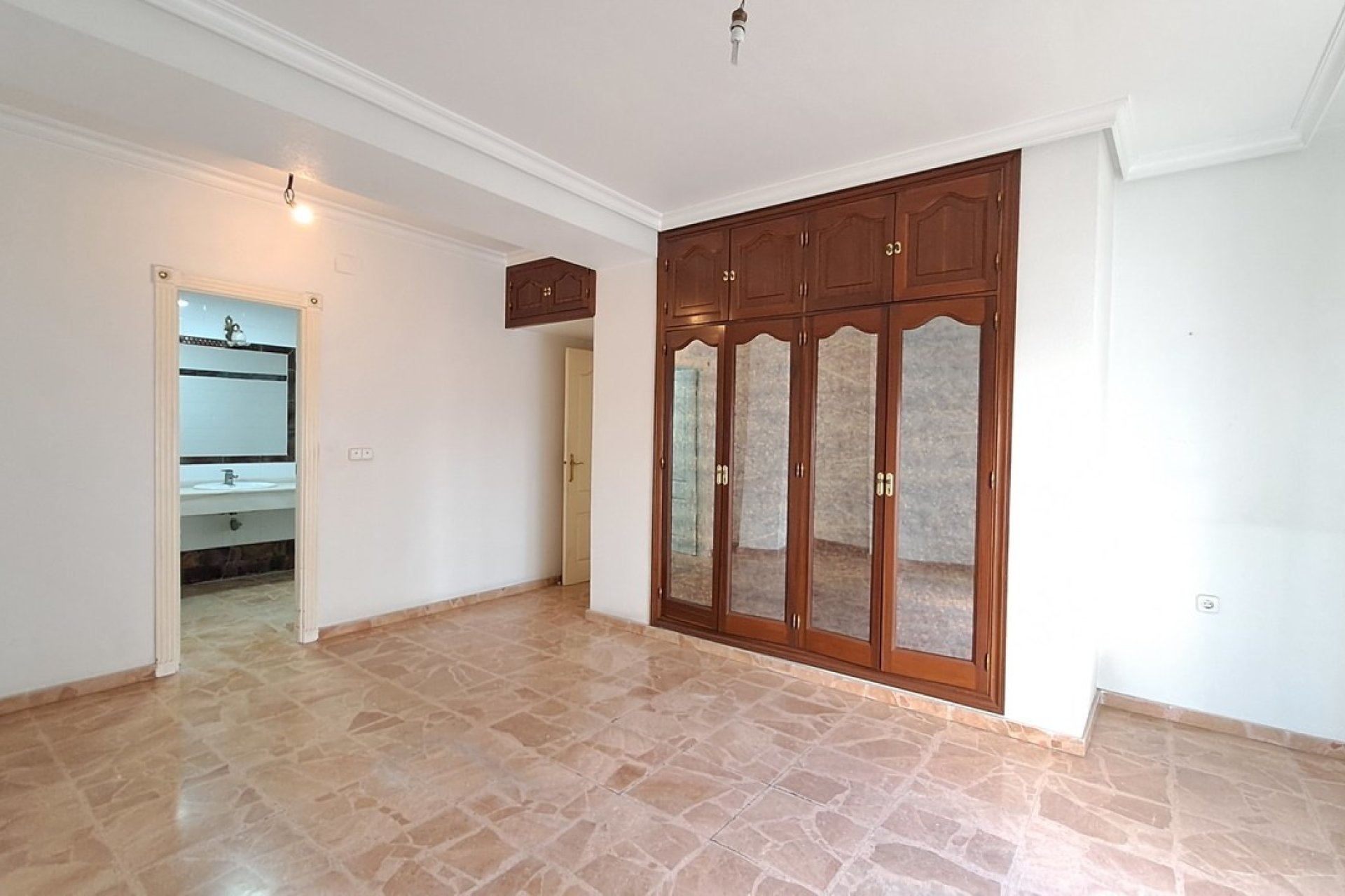 Resale - Apartment / flat - Torrevieja