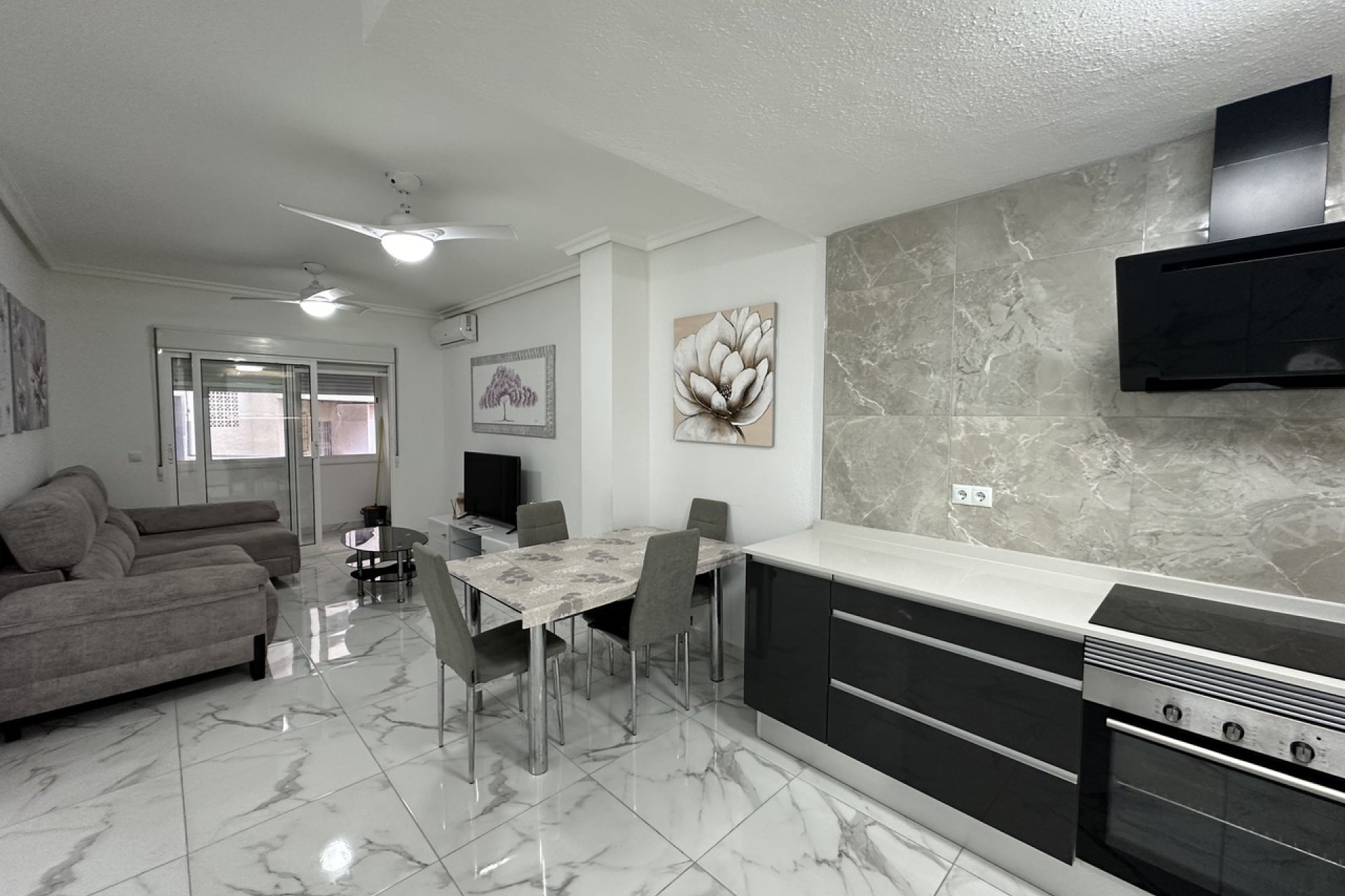 Resale - Apartment / flat - Torrevieja