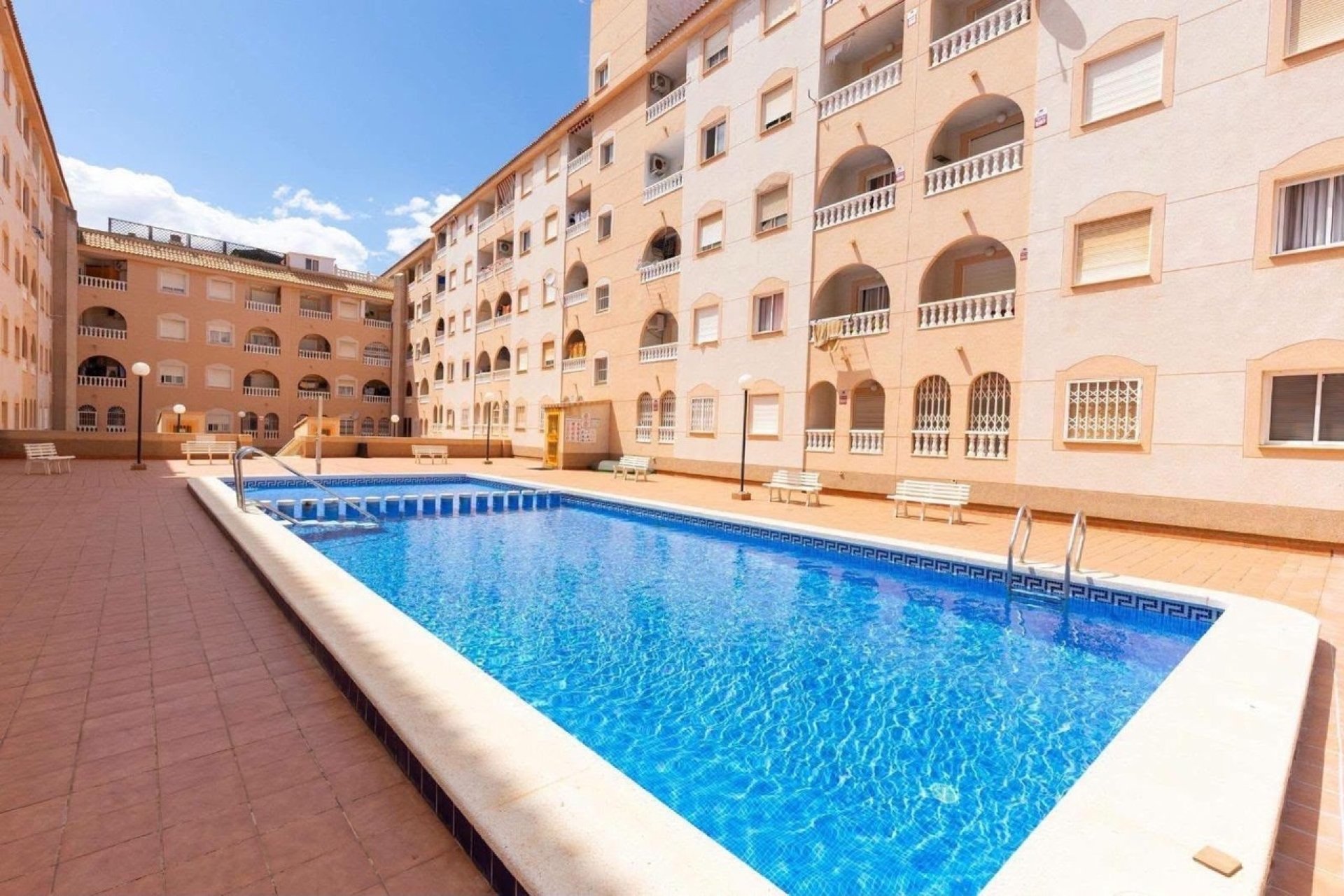 Resale - Apartment / flat - Torrevieja