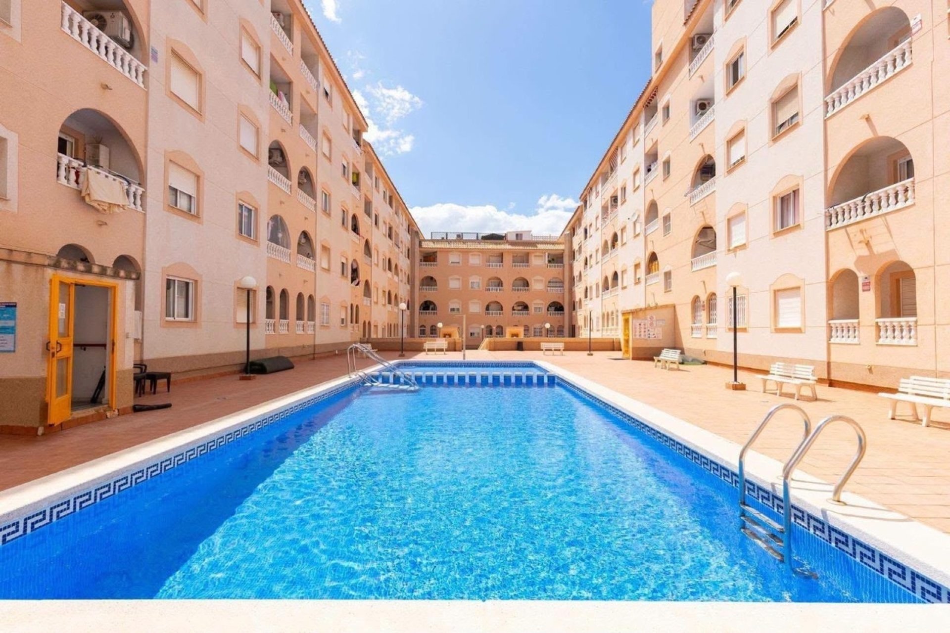 Resale - Apartment / flat - Torrevieja