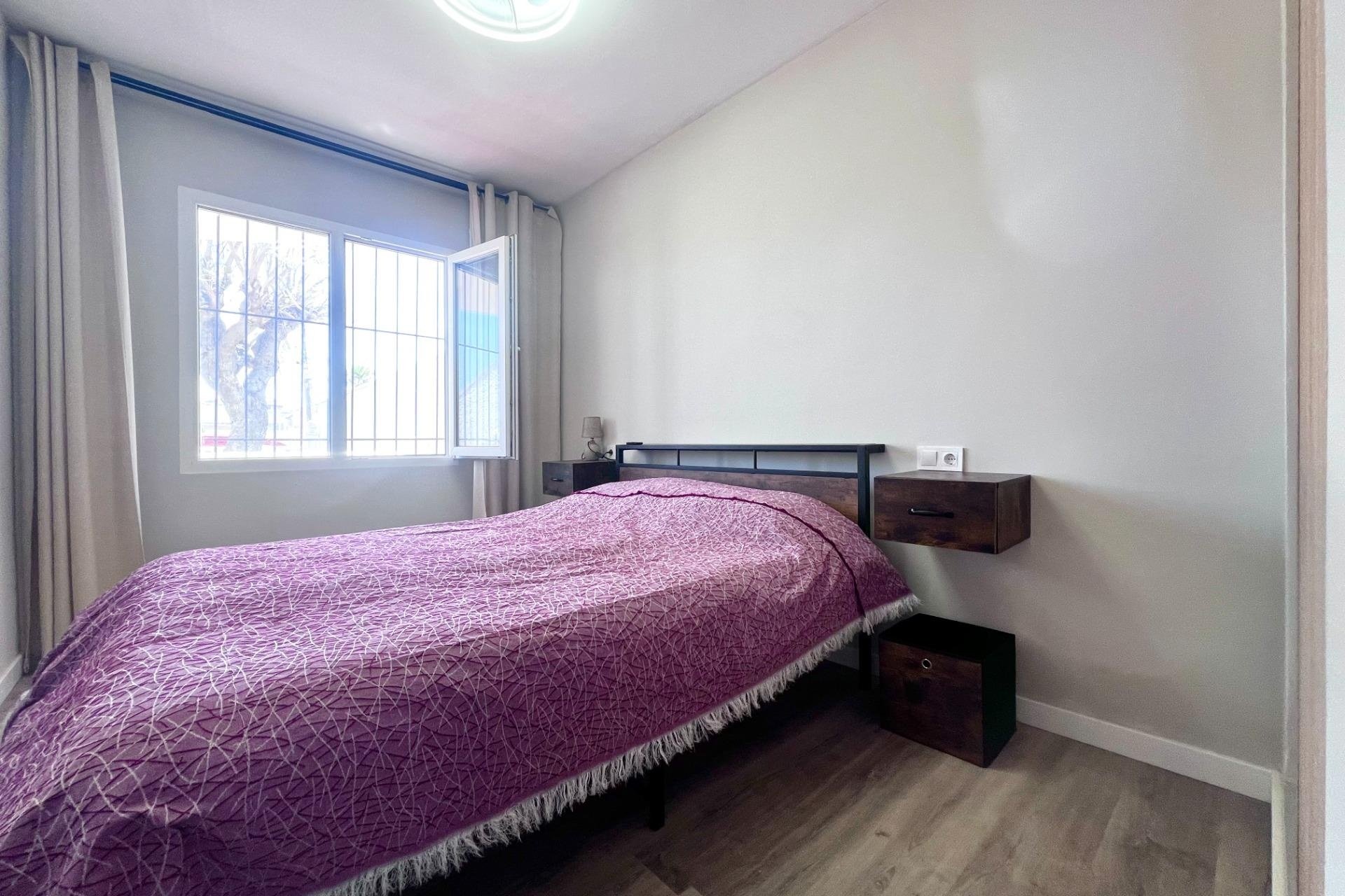 Resale - Bungalow - Orihuela Costa - La Regia