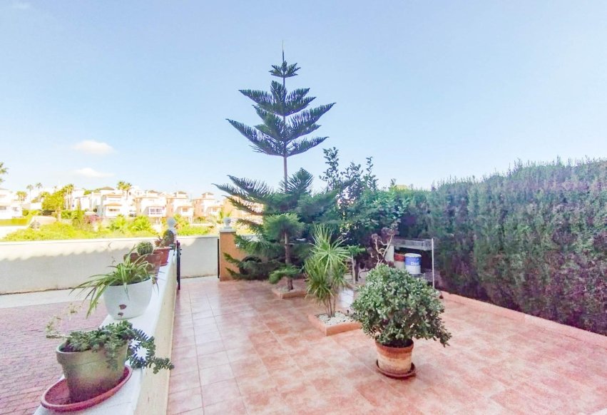Resale - Bungalow - Orihuela Costa - Lomas de Cabo Roig