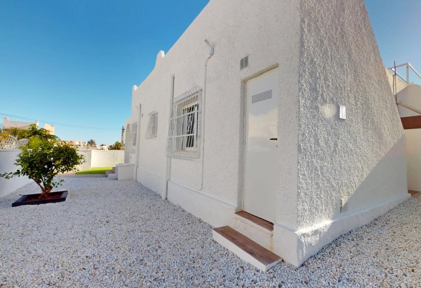 Resale - Bungalow - Orihuela Costa - Villamartín