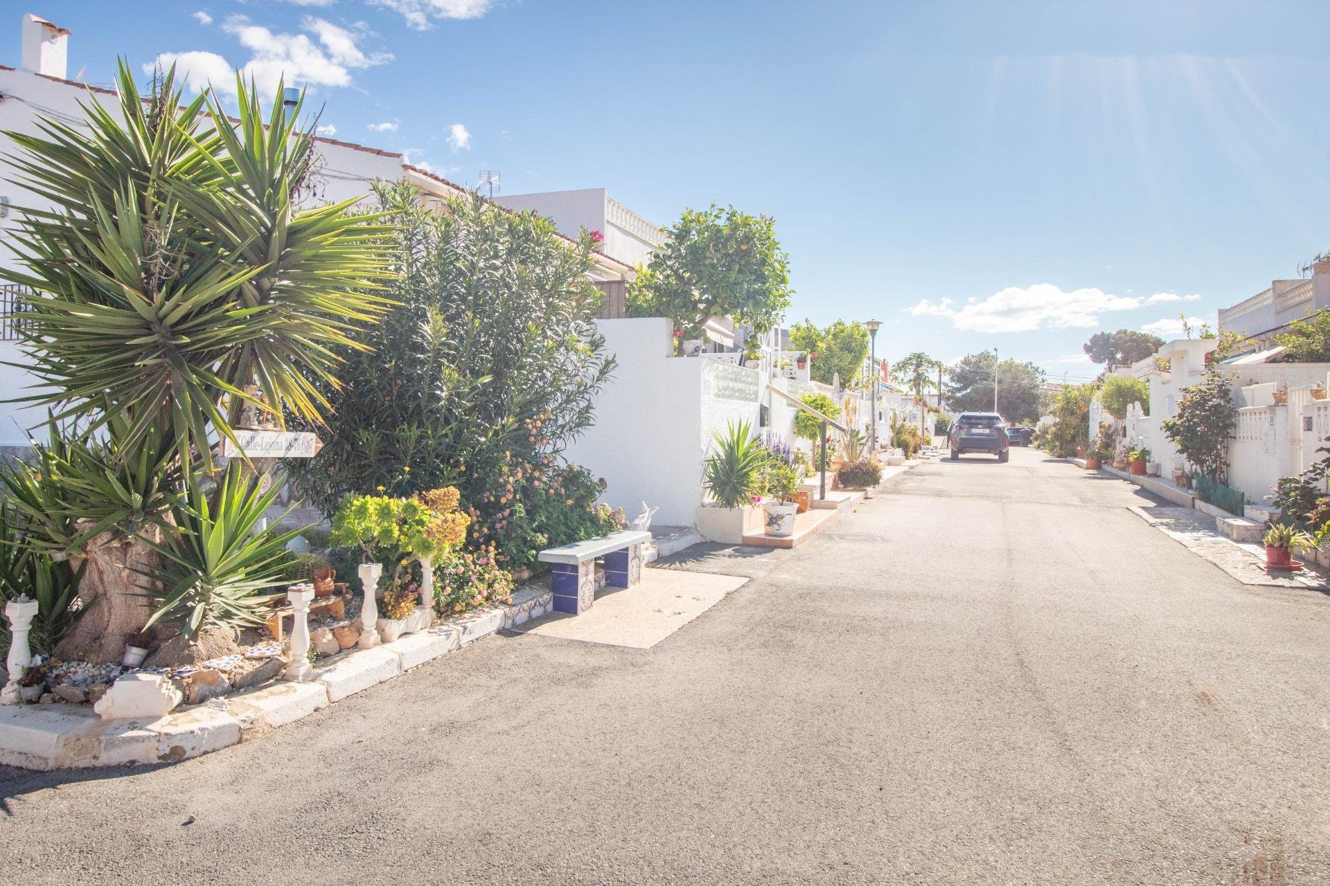Resale - Bungalow - Torrevieja - El chaparral