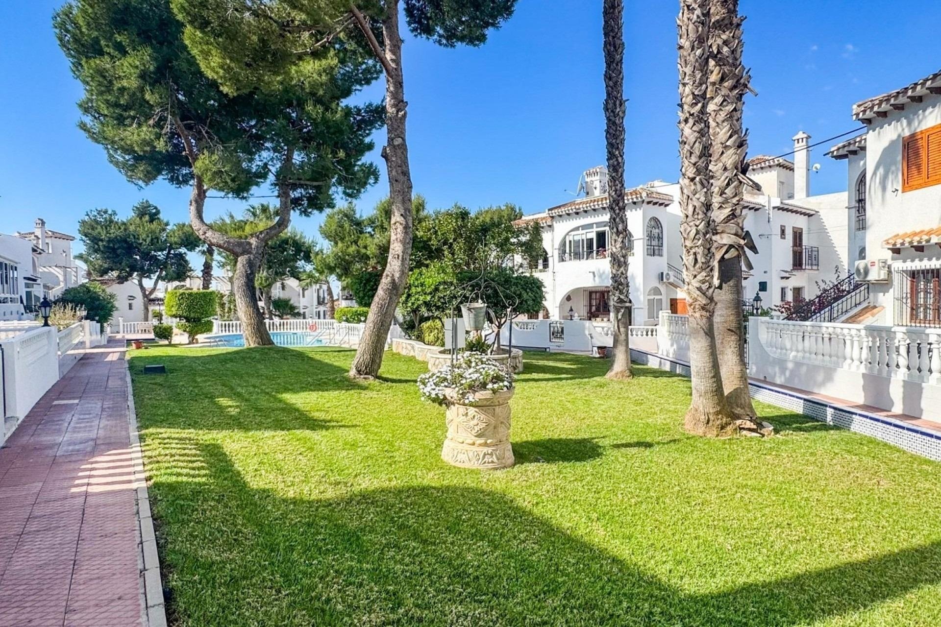 Resale - Bungalow - Torrevieja - Torrelamata - La Mata
