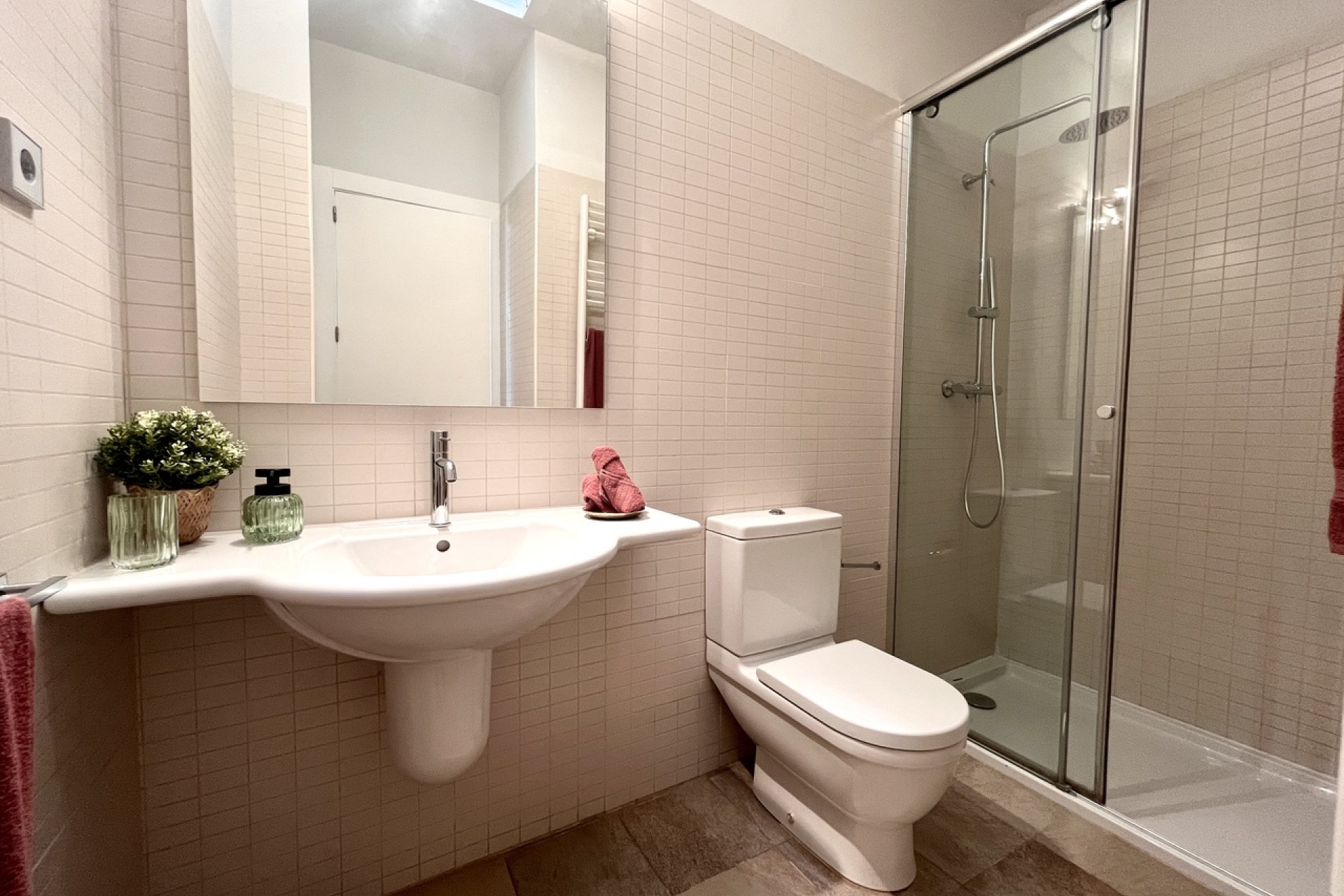 Resale - Duplex - Sucina