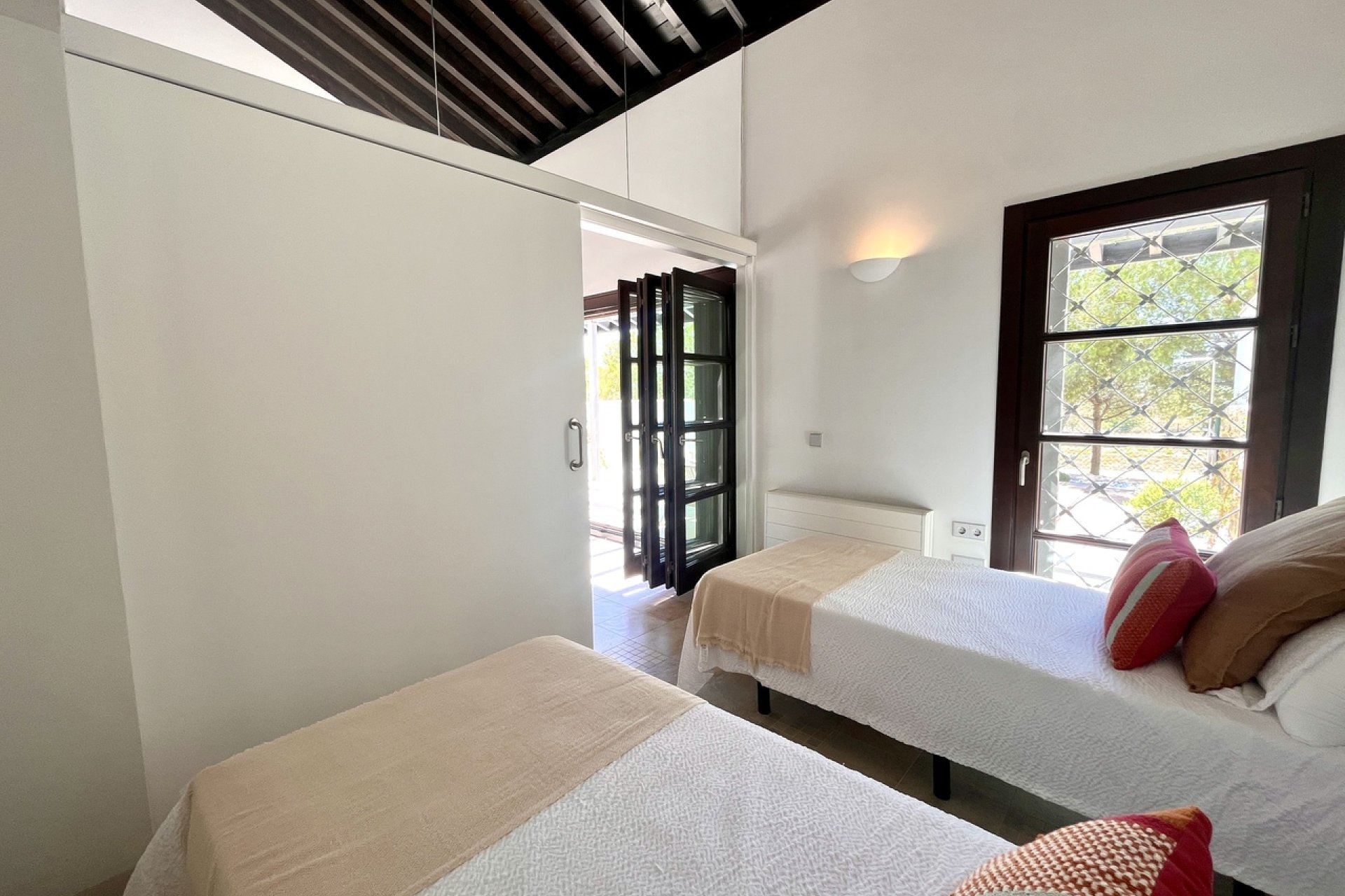 Resale - Duplex - Sucina