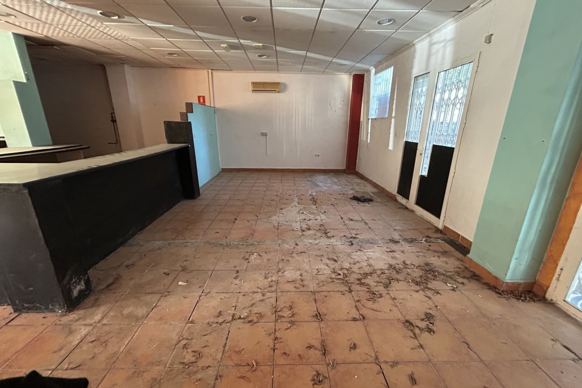 Resale - Local comercial - Orihuela Costa - Villamartín