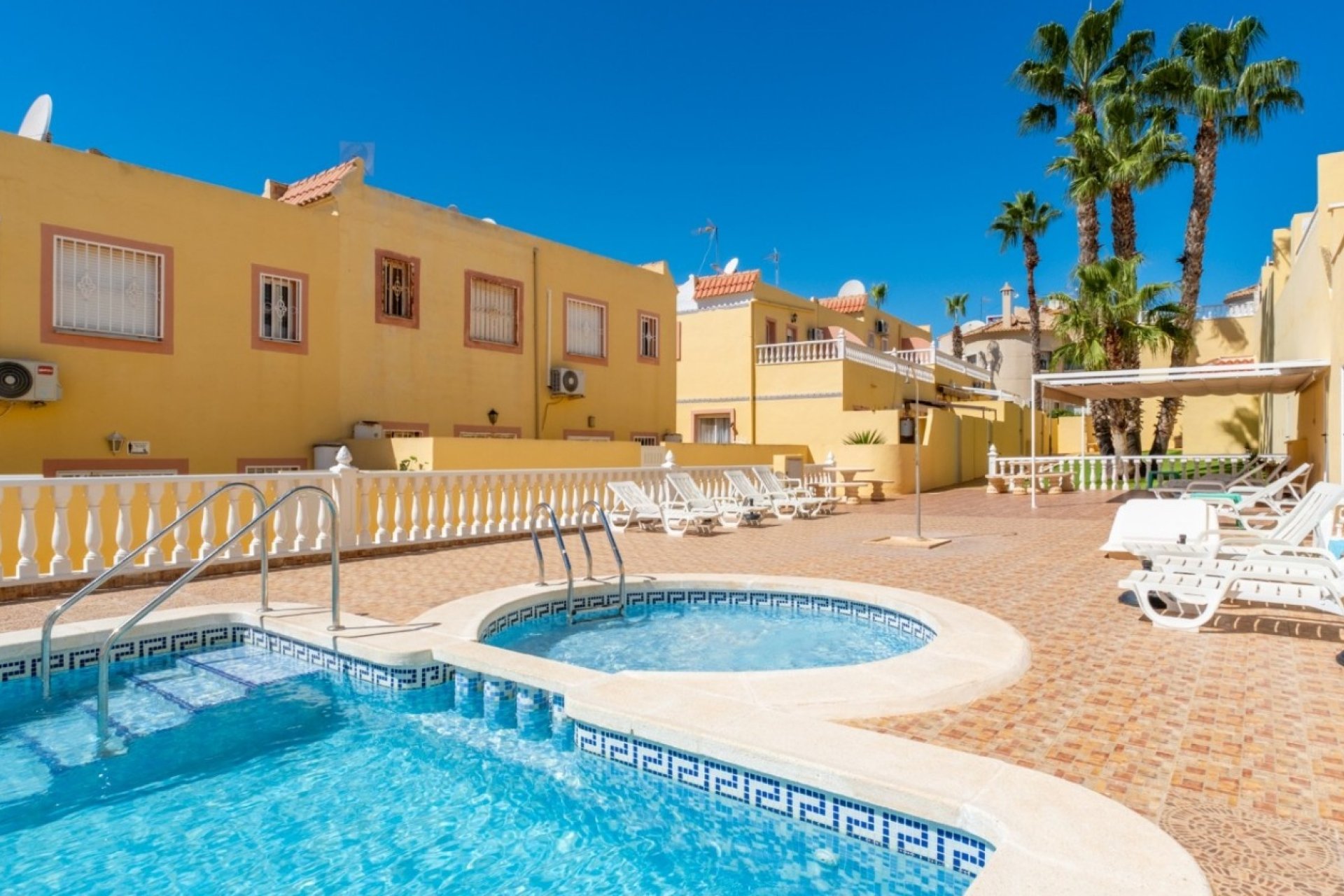 Resale - Townhouse - Orihuela Costa - Villamartín