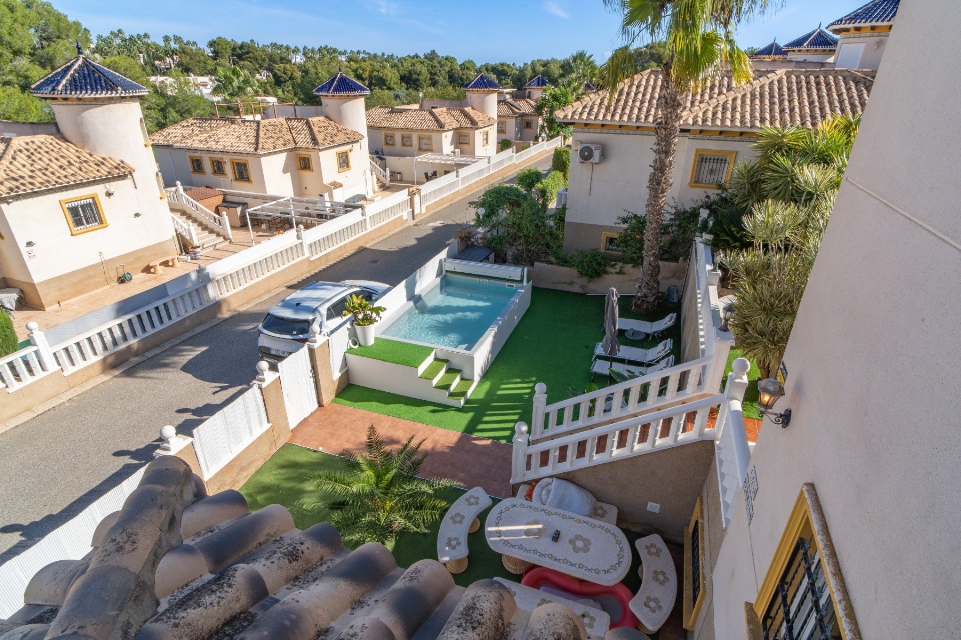 Resale - Townhouse - San Miguel de Salinas - Las Filipinas