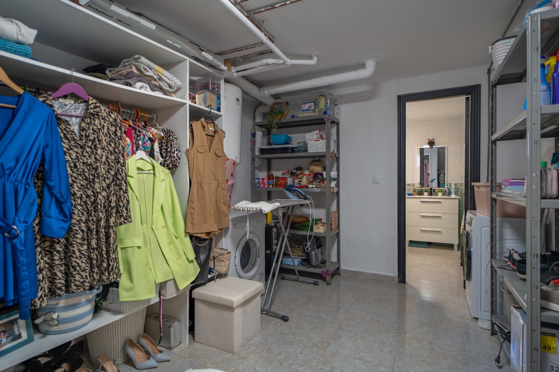 Resale - Townhouse - San Miguel de Salinas - Las Filipinas