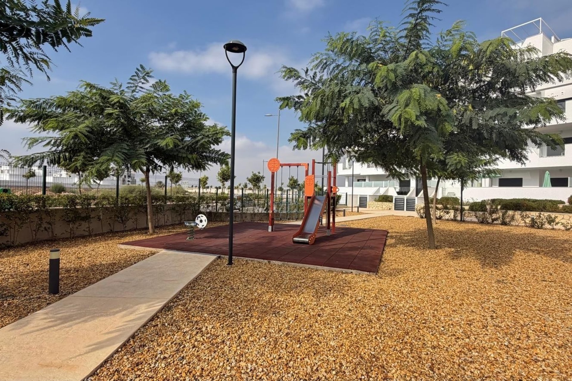 Resale - Townhouse - Santa Rosalía