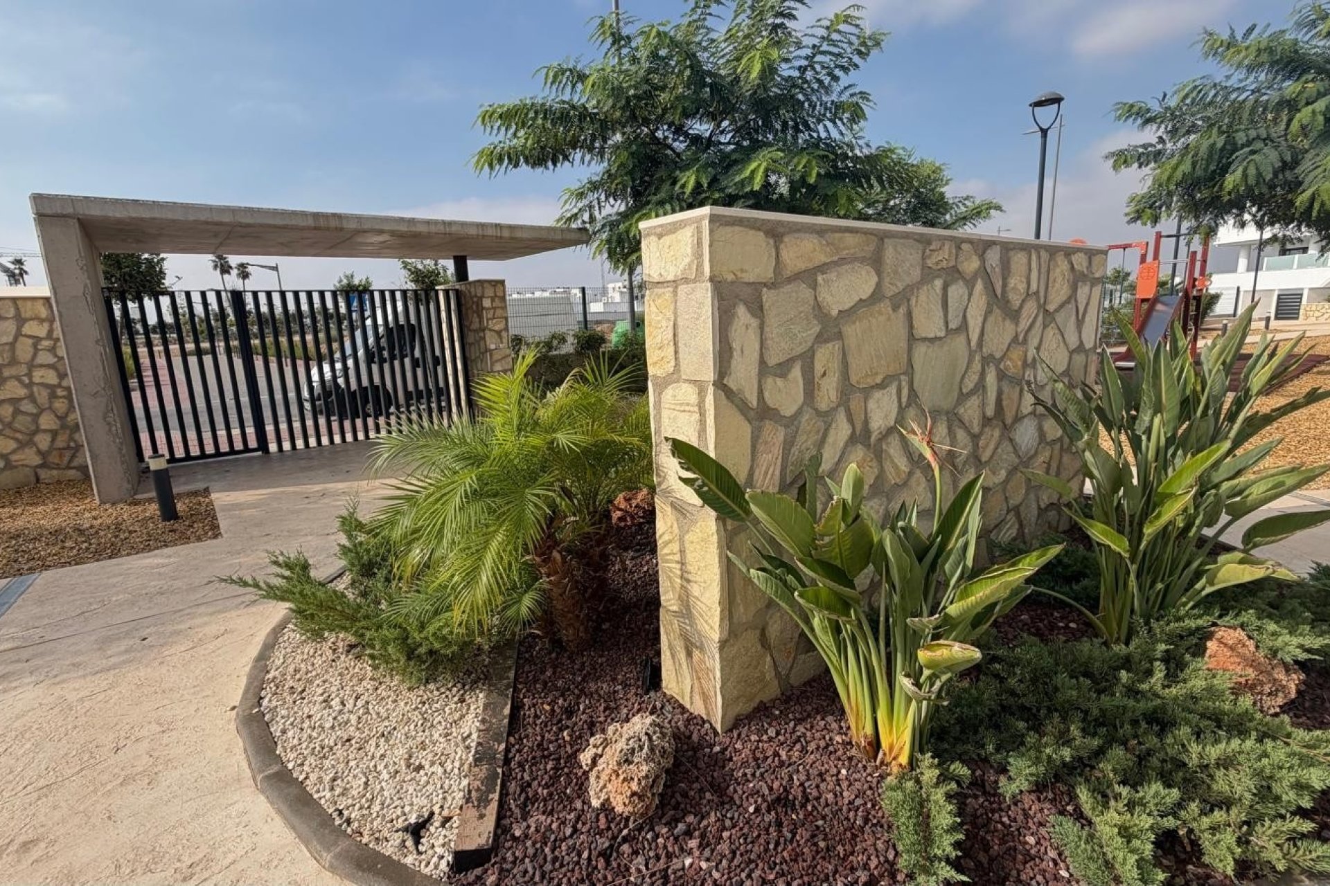 Resale - Townhouse - Santa Rosalía
