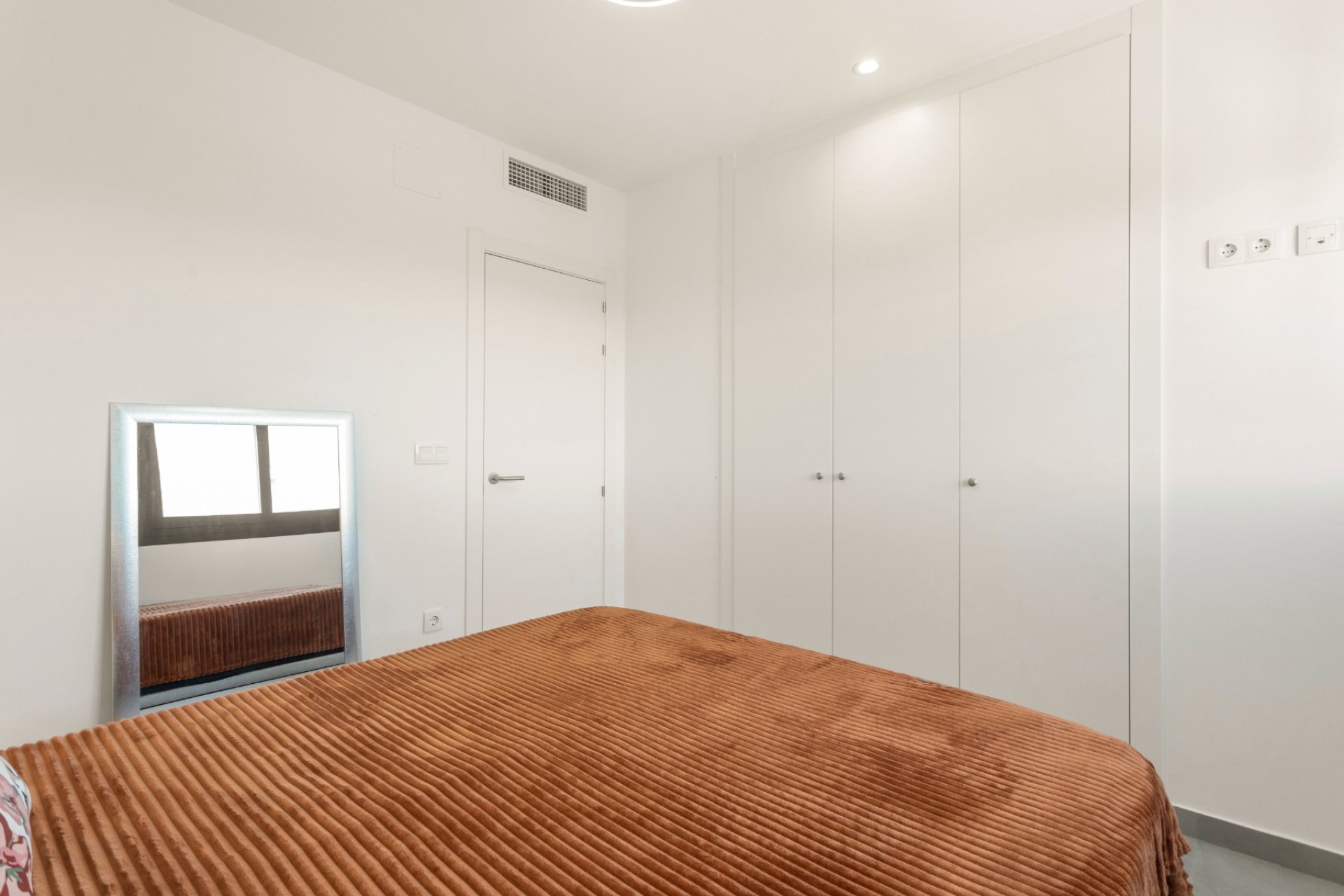 Resale - Townhouse - Santa Rosalía