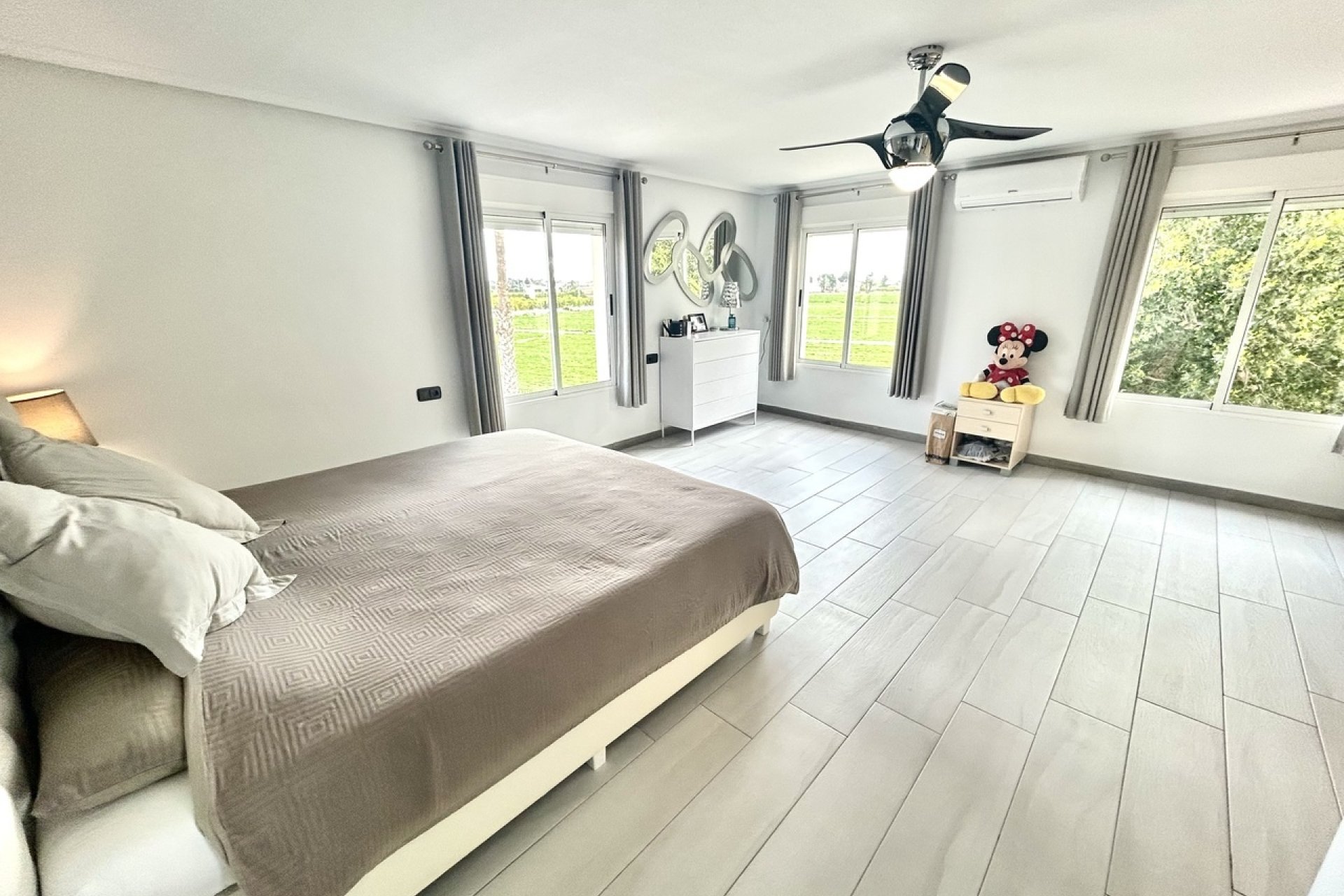 Resale - Villa - Catral