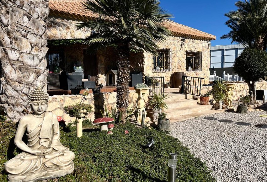 Resale - Villa - Fortuna