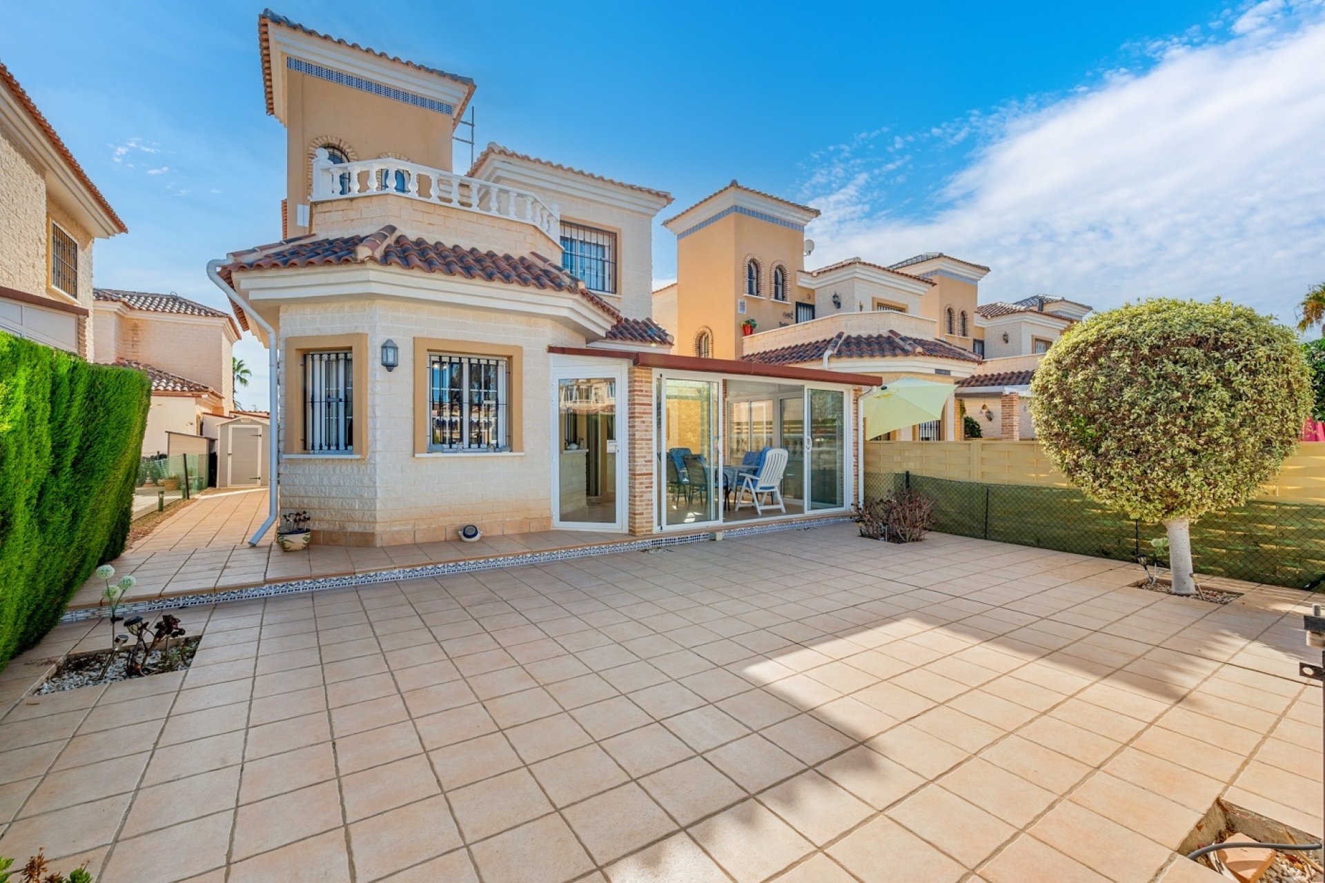 Resale - Villa - Guardamar del Segura