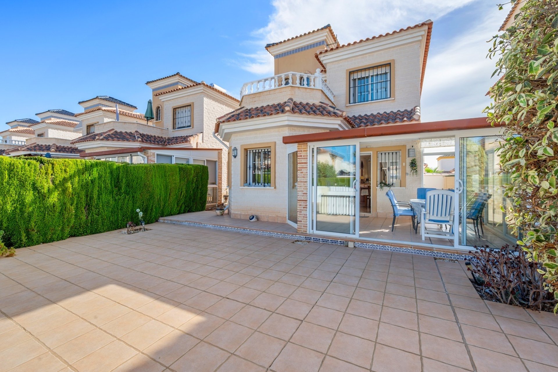 Resale - Villa - Guardamar del Segura