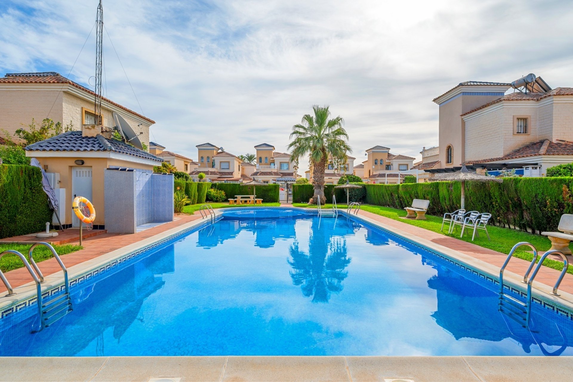 Resale - Villa - Guardamar del Segura