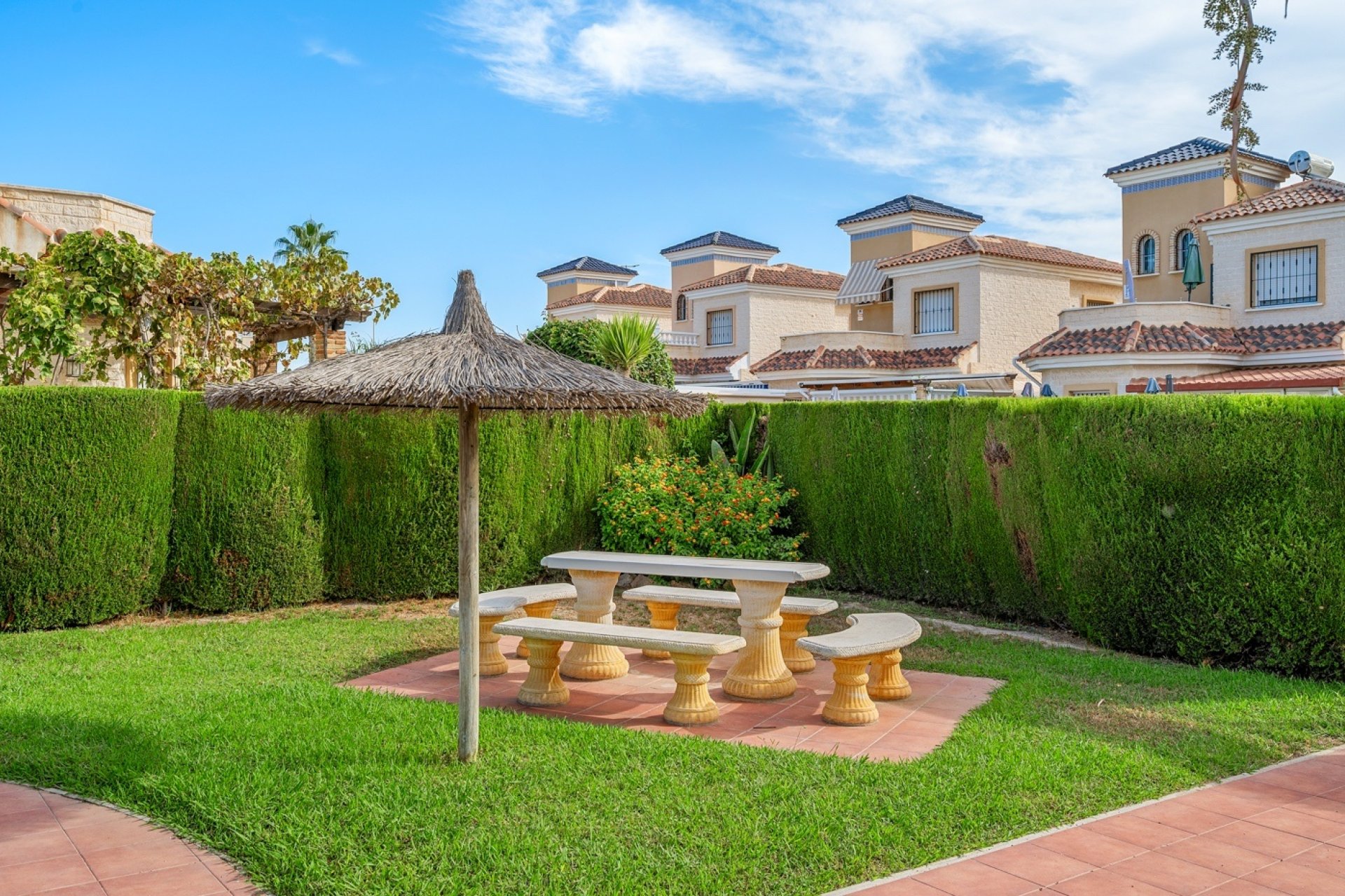 Resale - Villa - Guardamar del Segura