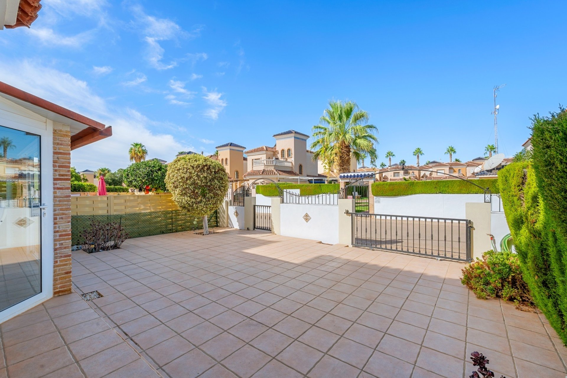 Resale - Villa - Guardamar del Segura
