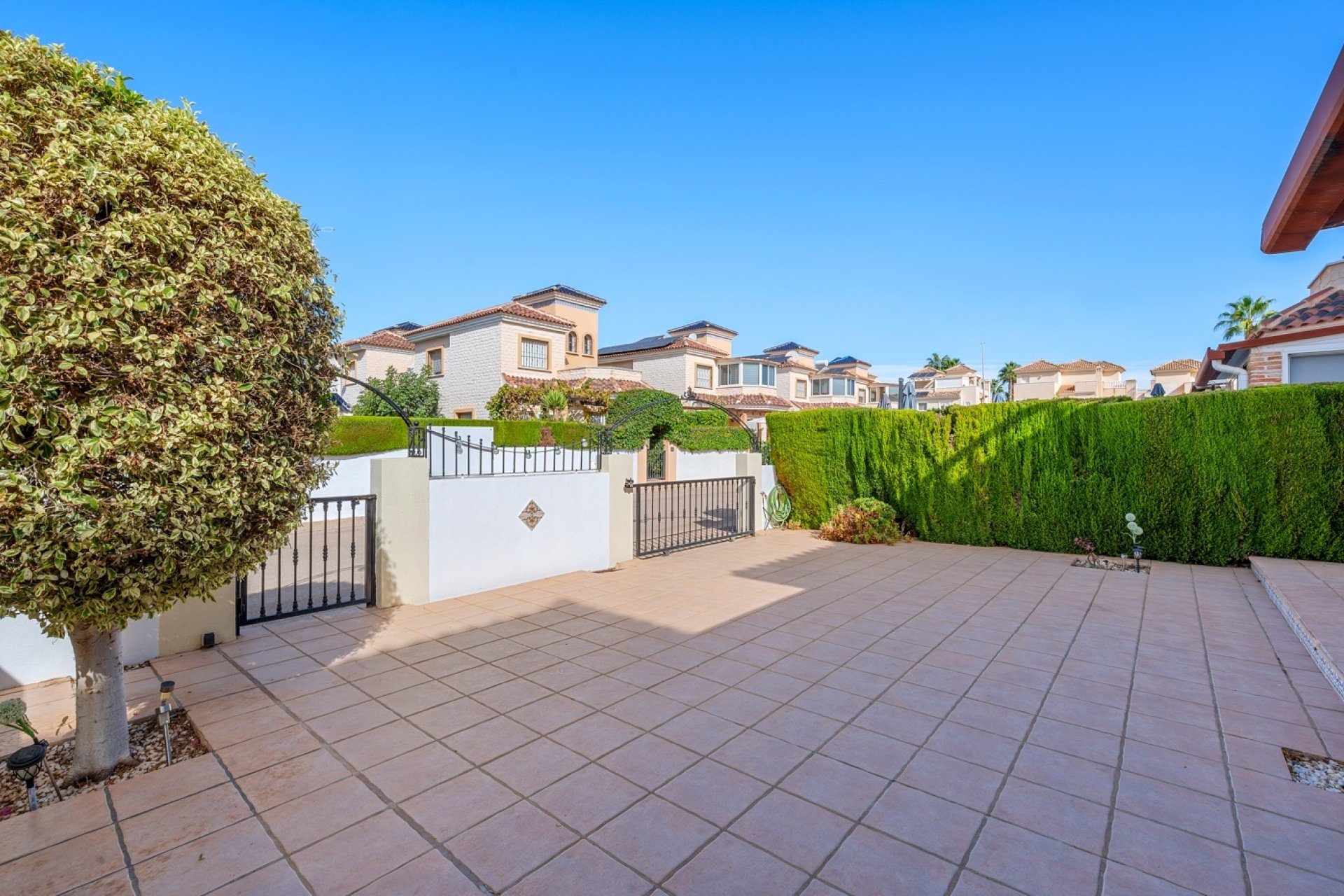 Resale - Villa - Guardamar del Segura