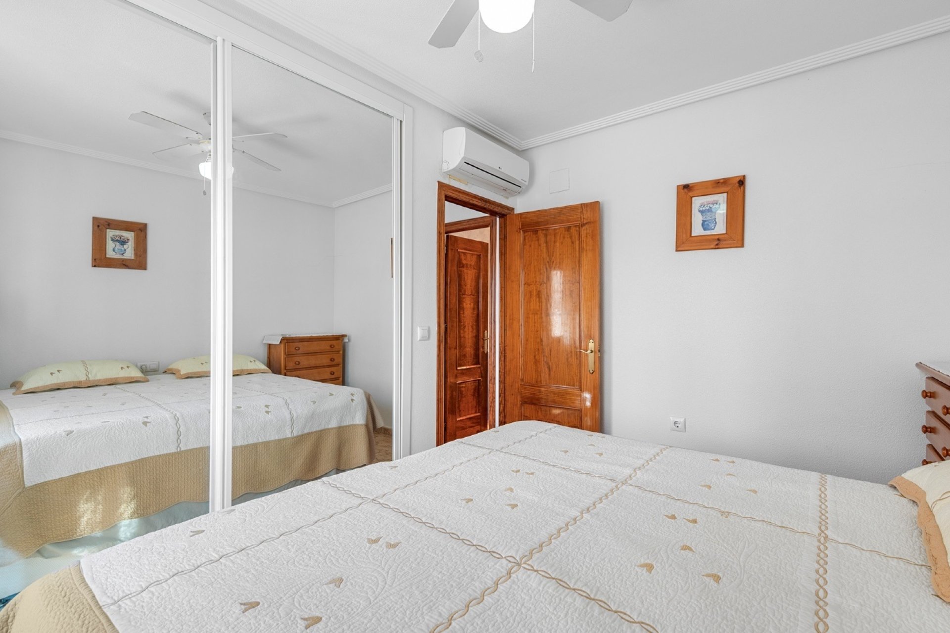 Resale - Villa - Guardamar del Segura
