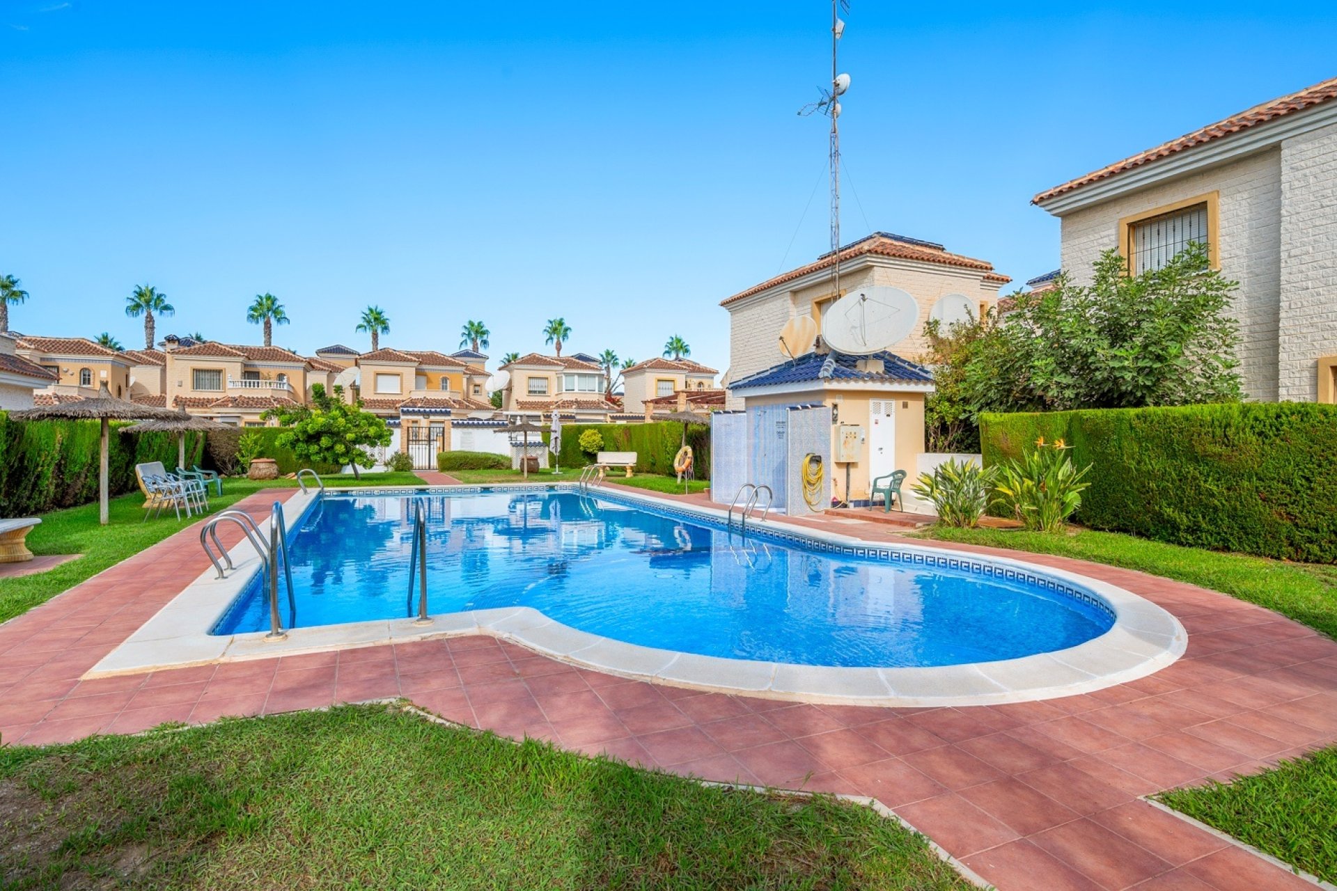 Resale - Villa - Guardamar del Segura