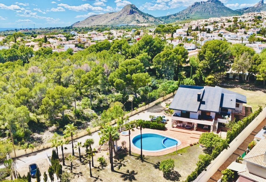 Resale - Villa - La Nucía