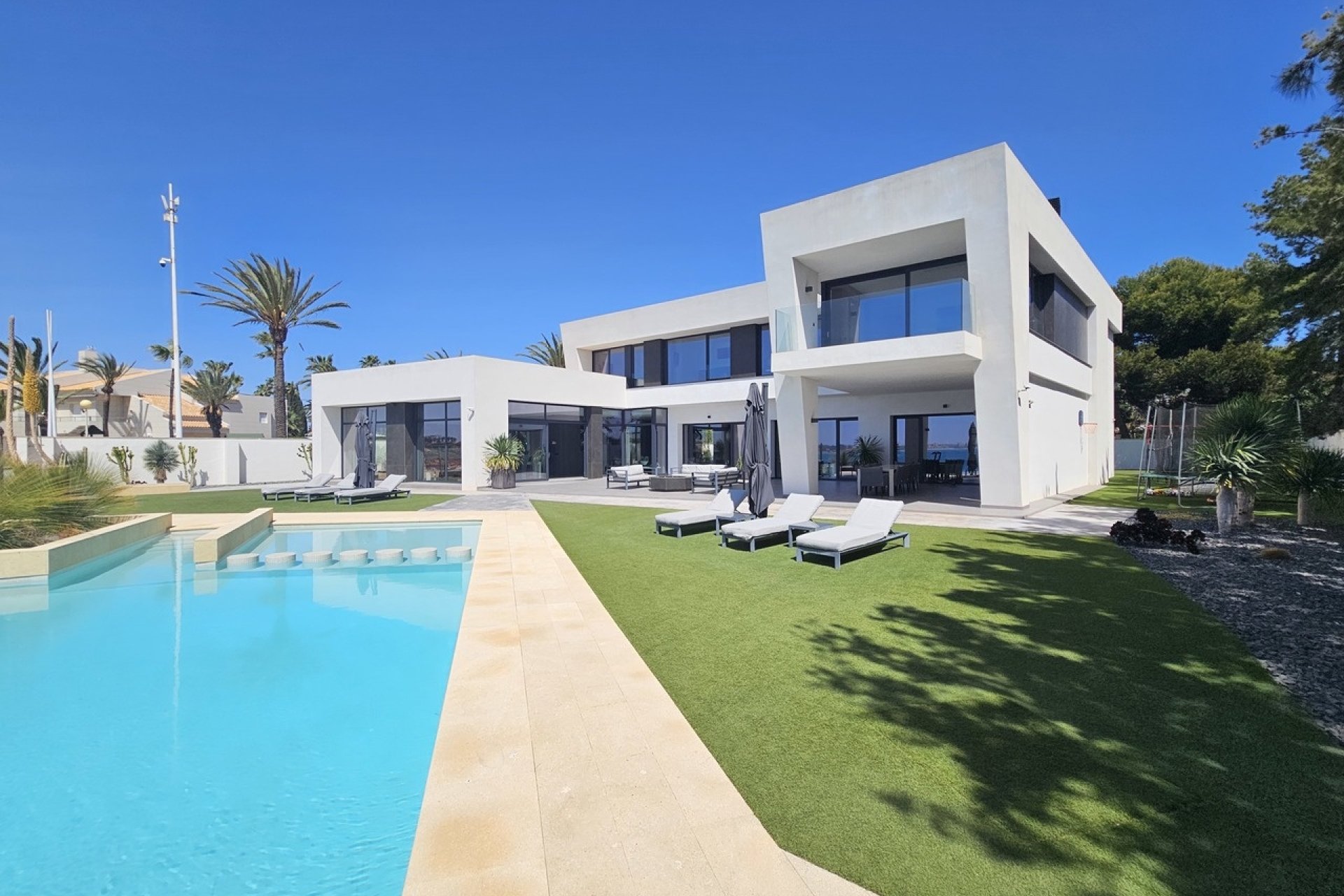 Resale - Villa - Orihuela Costa - Cabo Roig