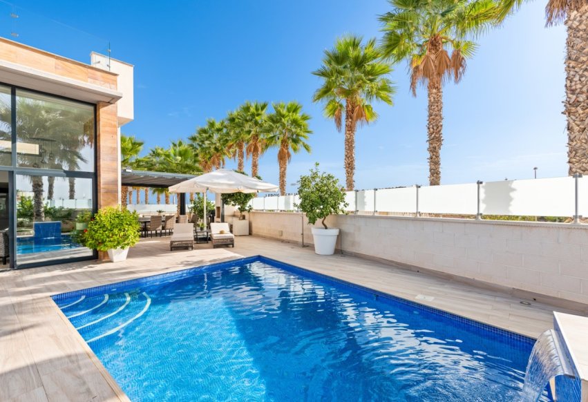 Resale - Villa - Orihuela Costa - Cabo Roig