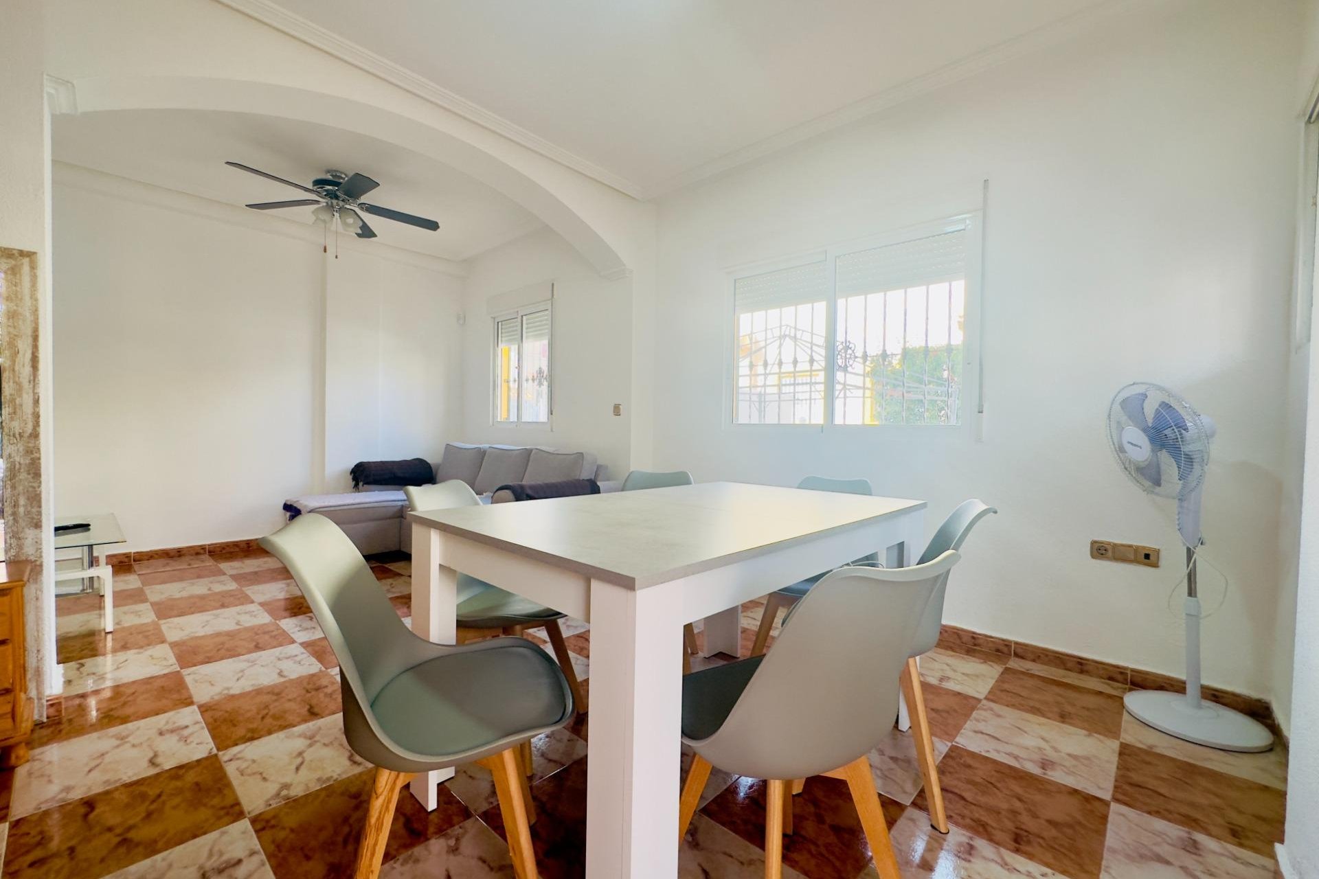 Resale - Villa - Orihuela Costa - Cabo Roig