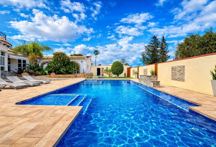 Resale - Villa - Orihuela Costa - Cabo Roig