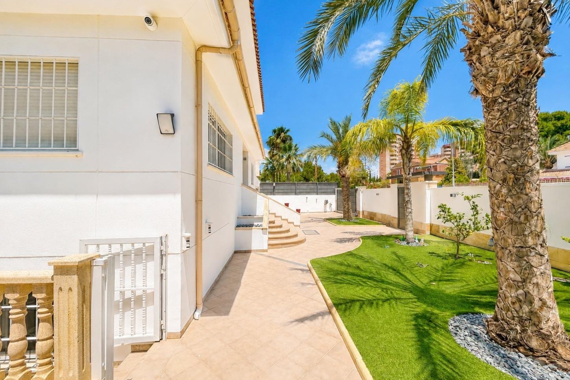 Resale - Villa - Orihuela Costa - Campoamor