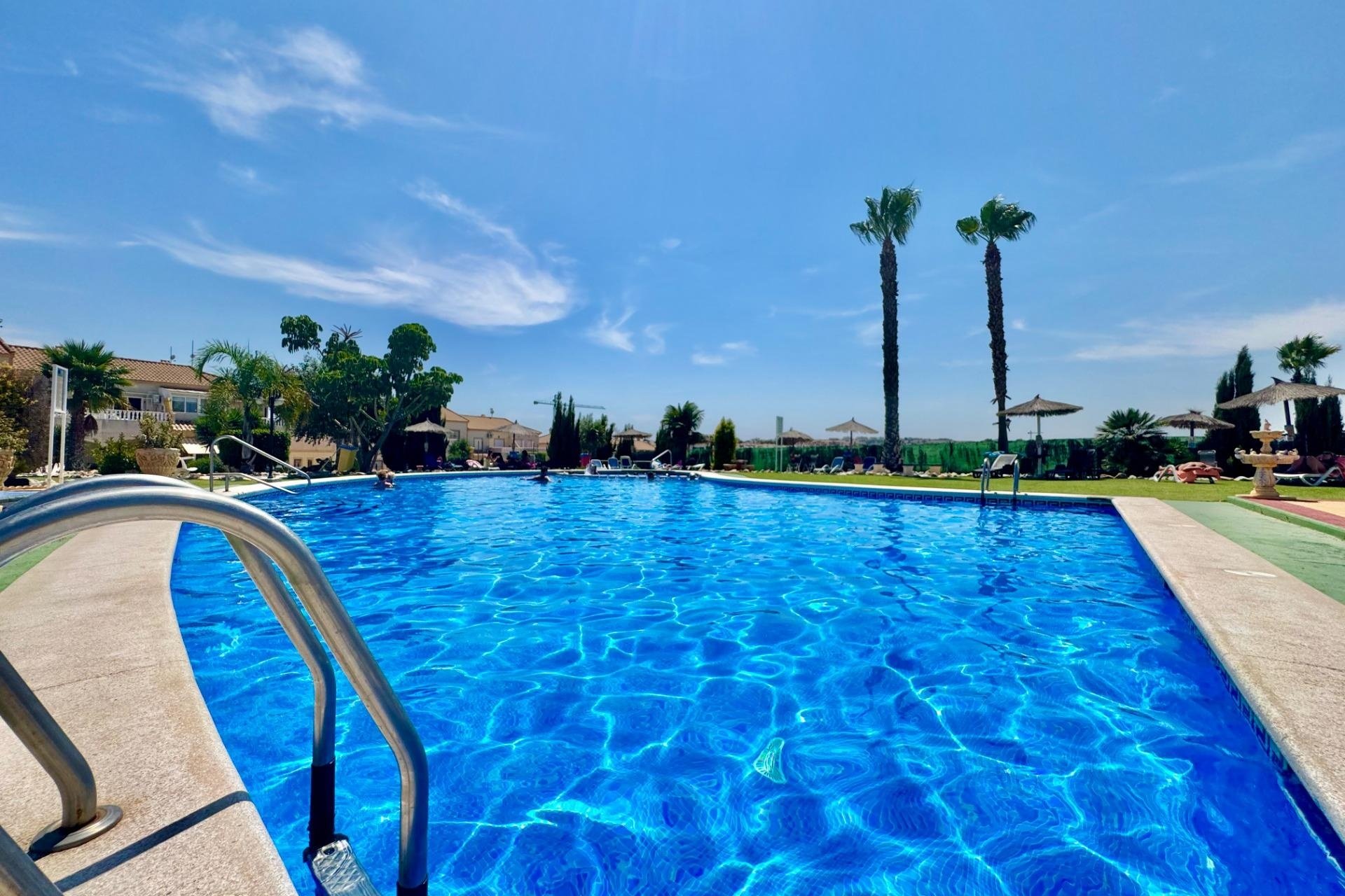 Resale - Villa - Orihuela Costa - La Florida