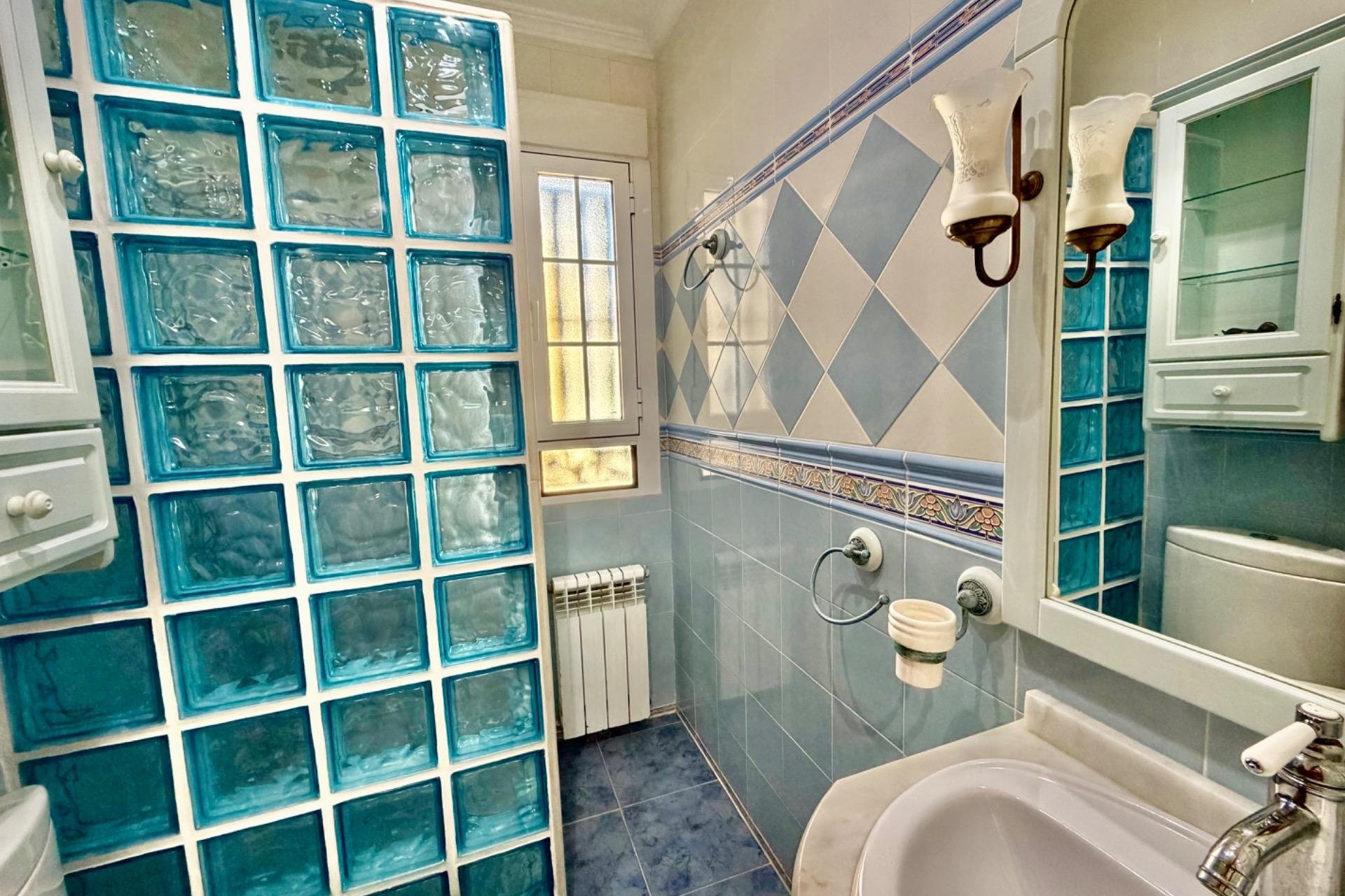 Resale - Villa - Orihuela Costa - La Zenia