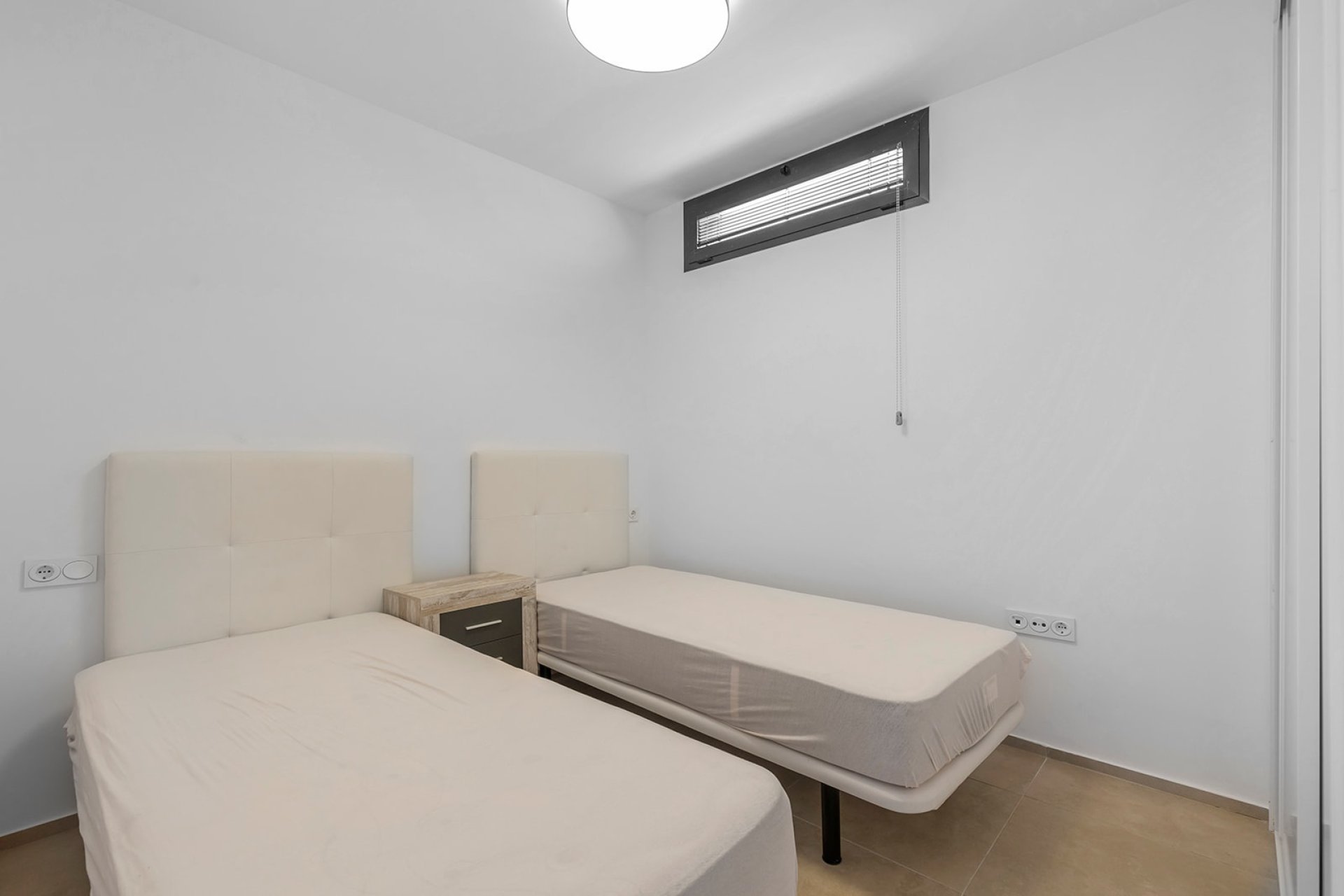 Resale - Villa - Orihuela Costa - La Zenia