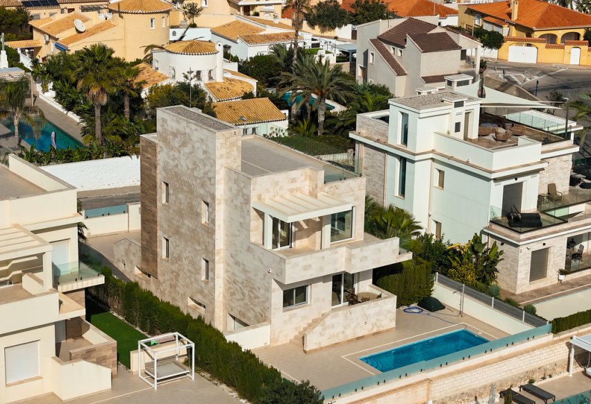 Resale - Villa - Orihuela Costa - La Zenia