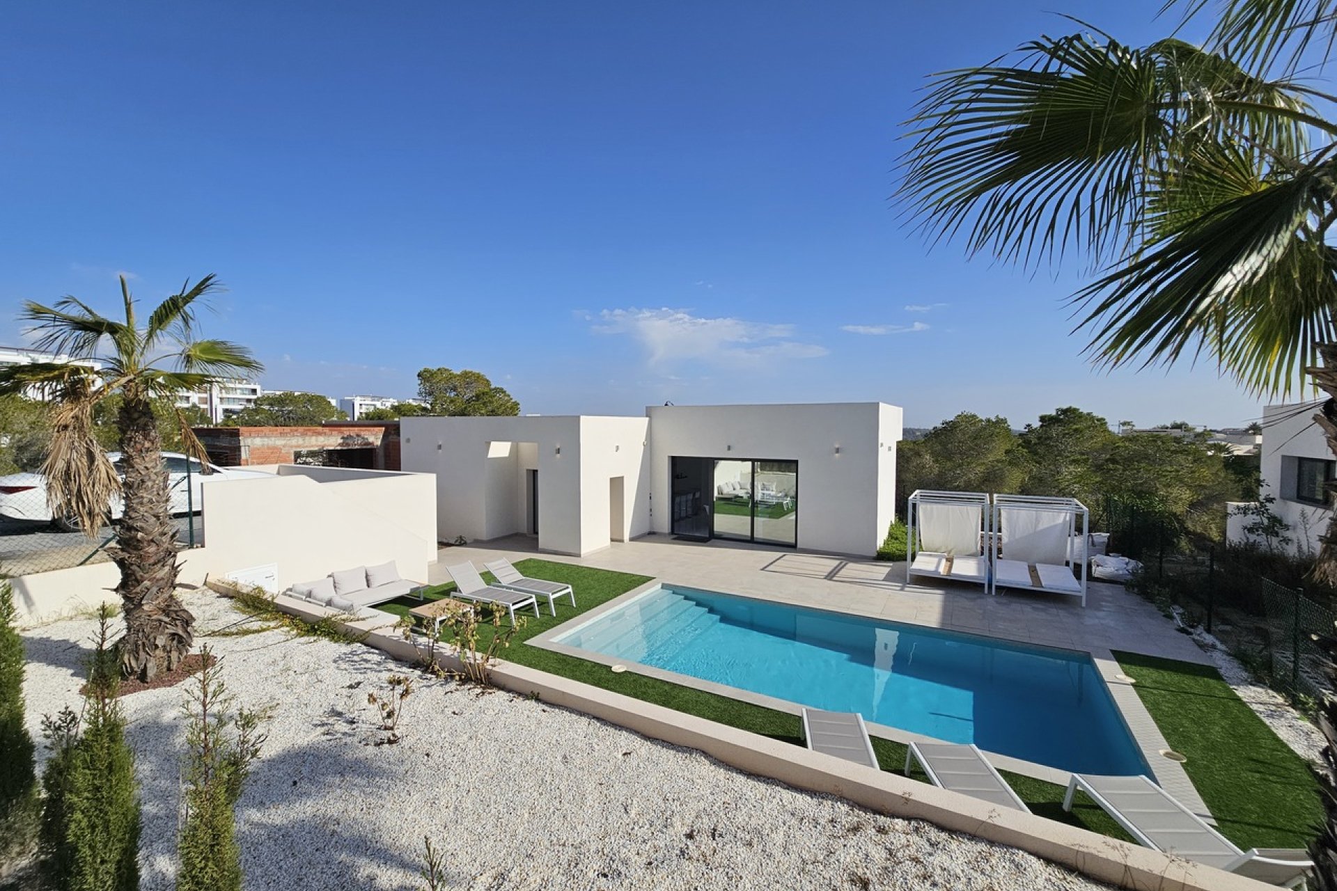 Resale - Villa - Orihuela Costa - Las Colinas Golf Resort