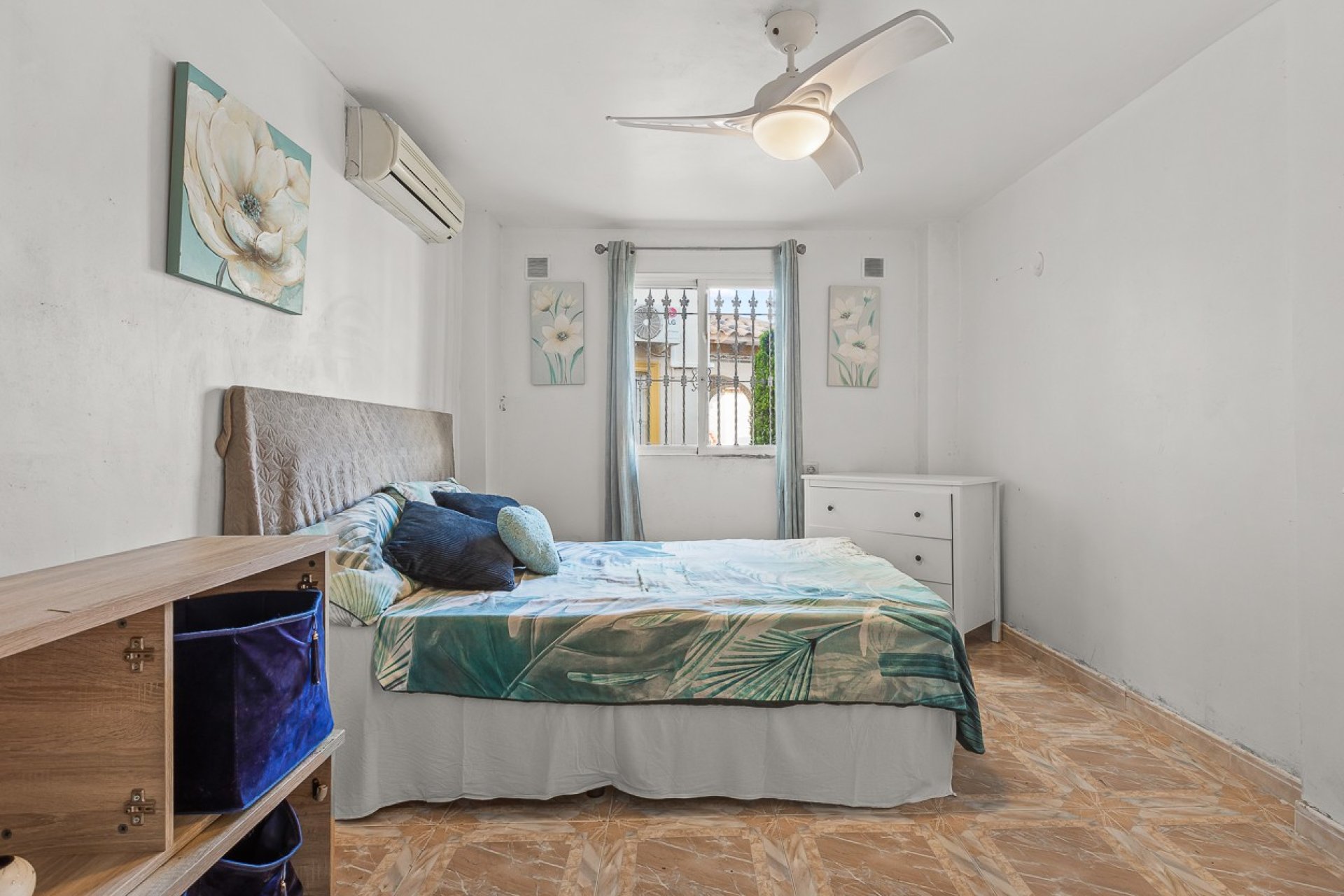 Resale - Villa - Orihuela Costa - Playa Flamenca