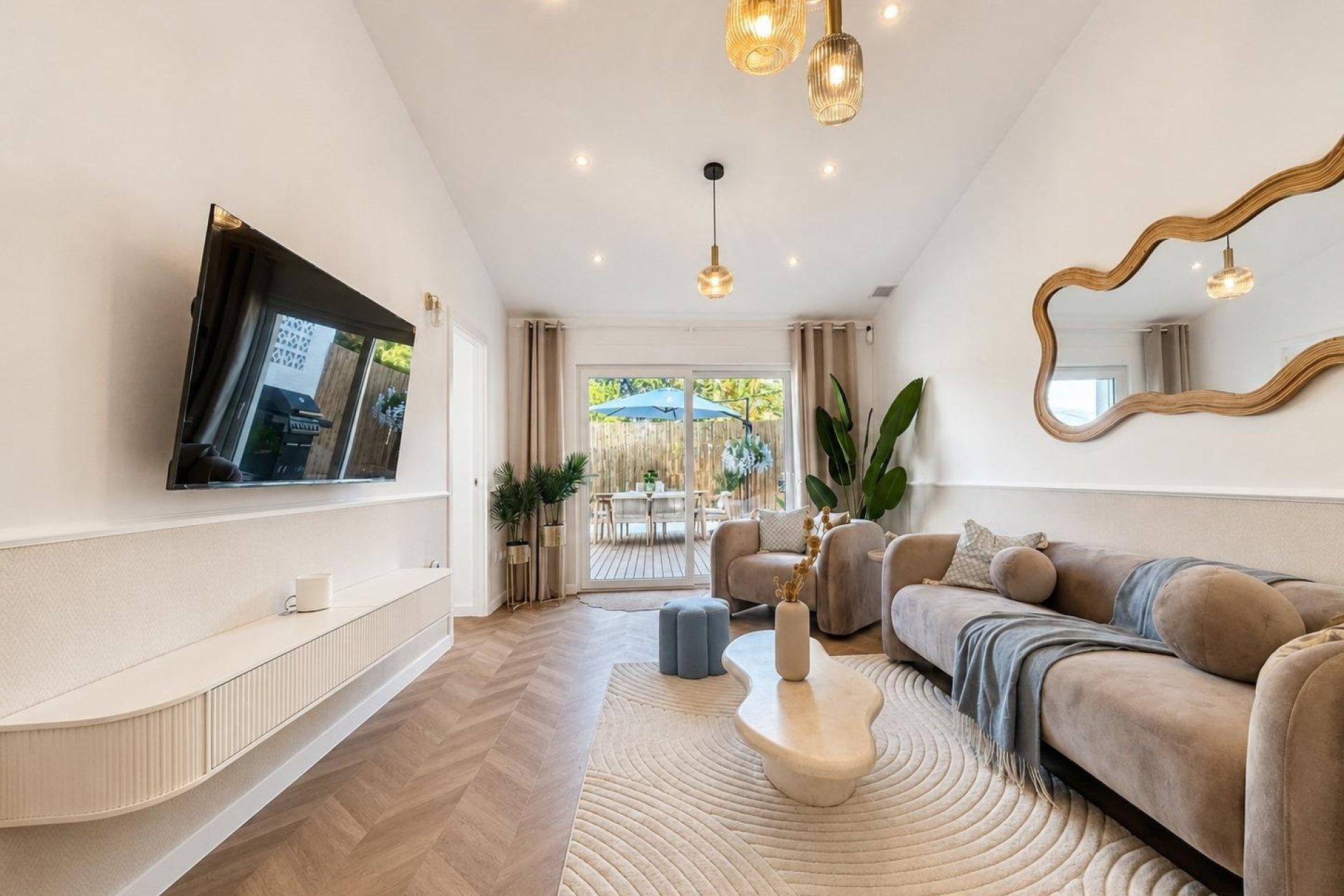 Resale - Villa - Orihuela Costa - Punta Prima