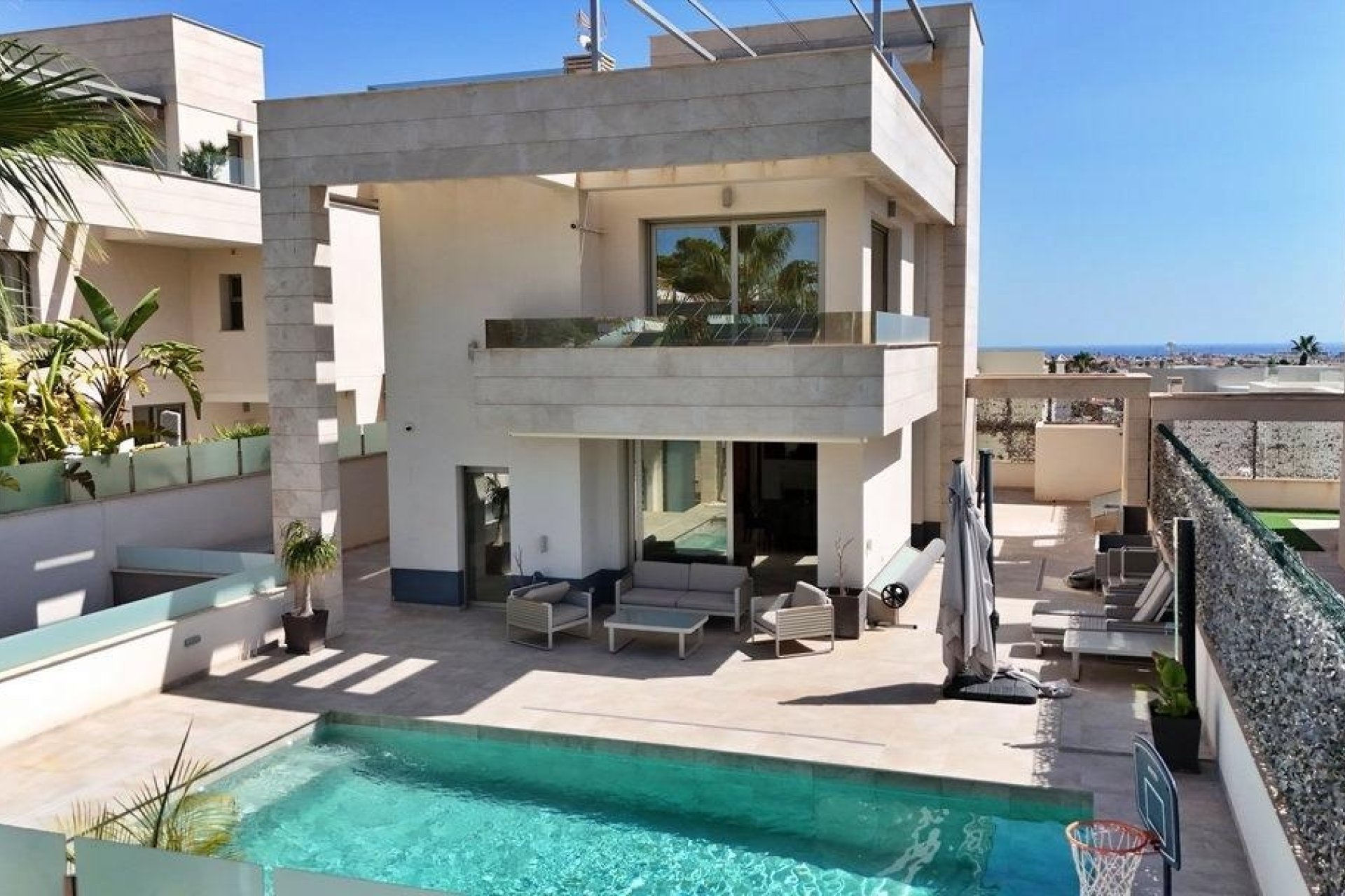 Resale - Villa - Orihuela Costa - Villamartín