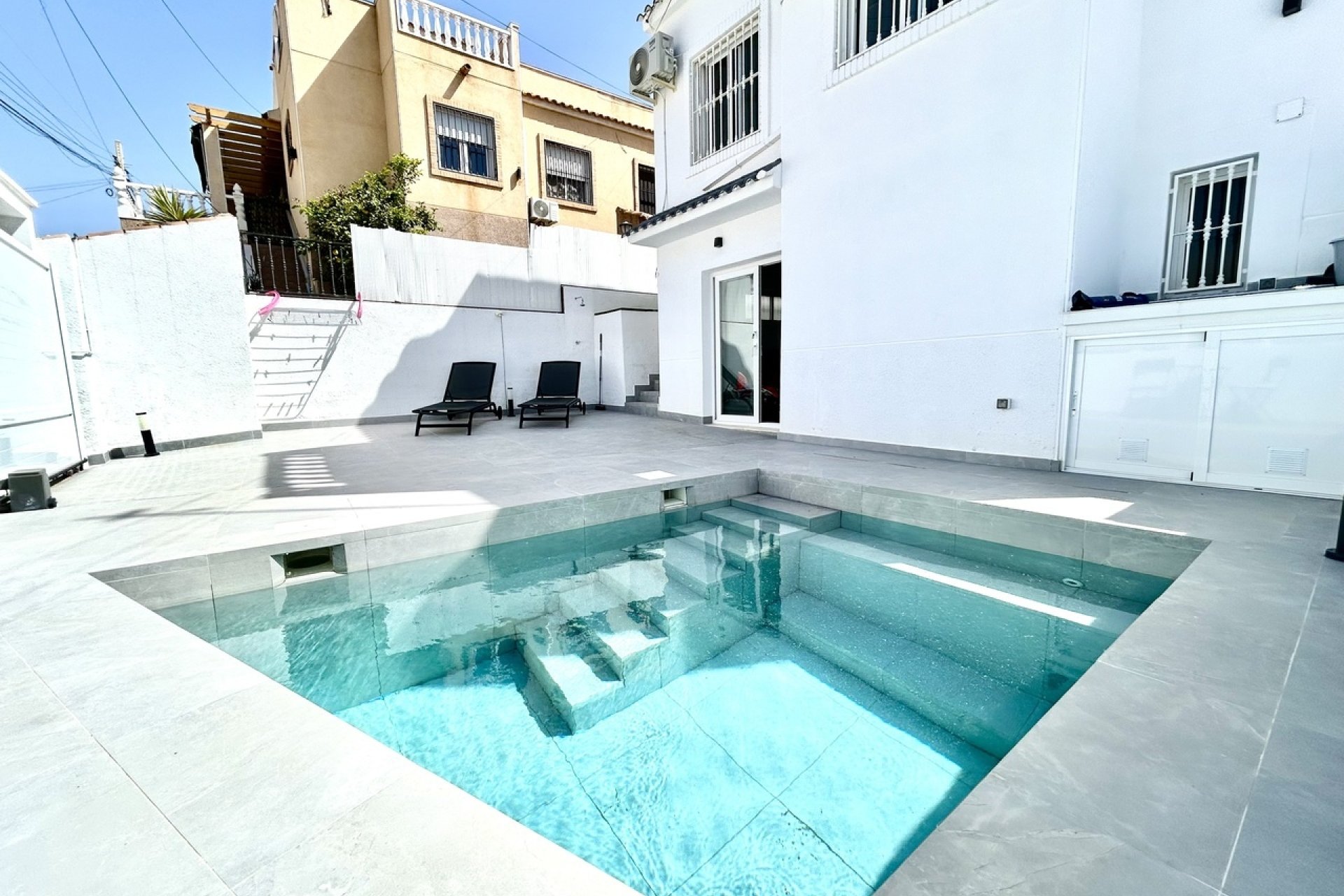 Resale - Villa - Orihuela Costa - Villamartín