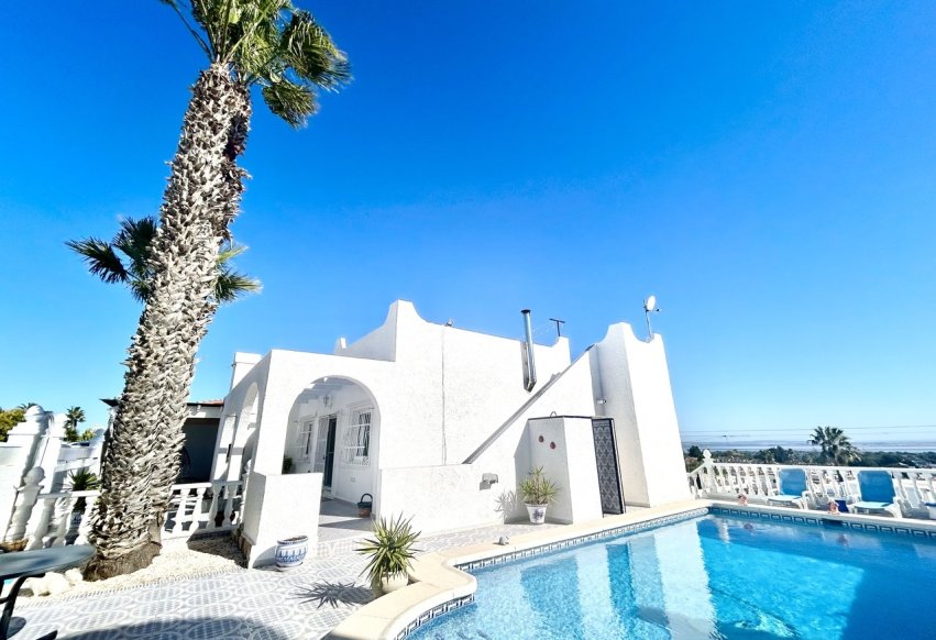 Resale - Villa - Orihuela Costa - Villamartín