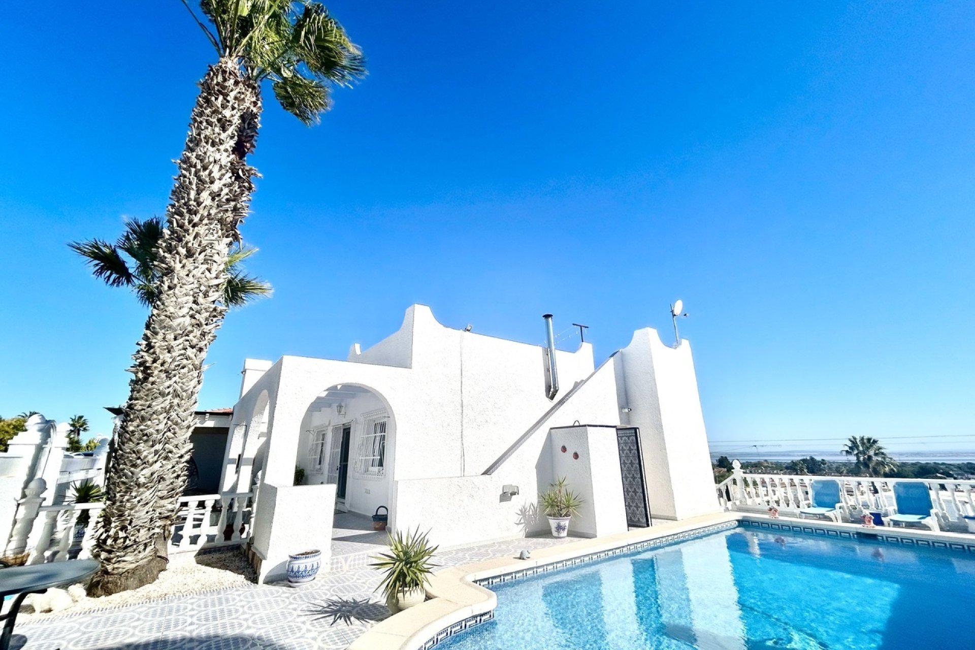 Resale - Villa - Orihuela Costa - Villamartín