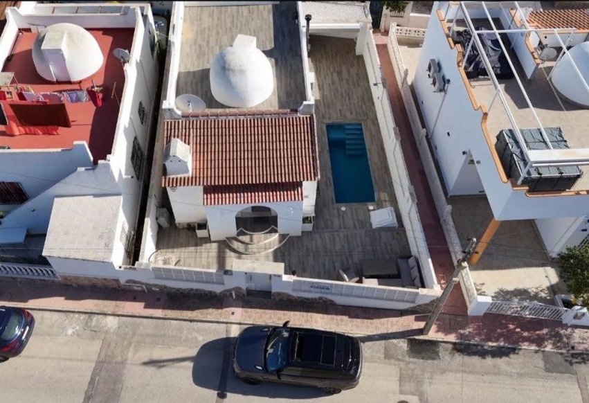 Resale - Villa - Orihuela Costa - Villamartín