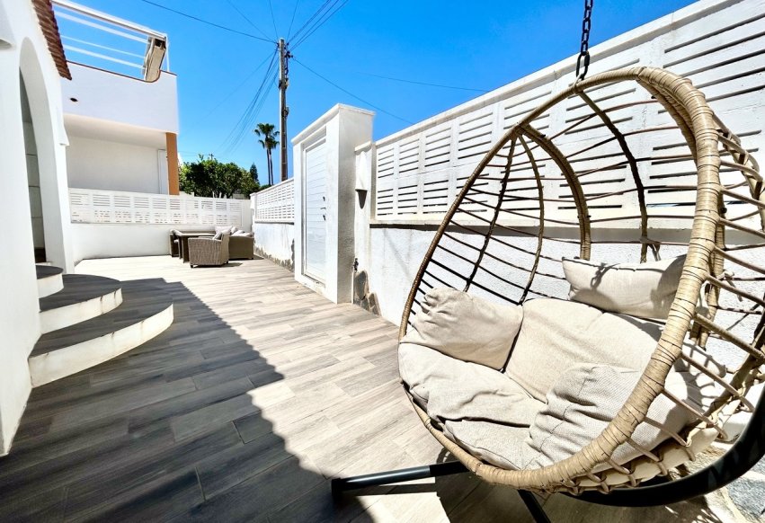 Resale - Villa - Orihuela Costa - Villamartín