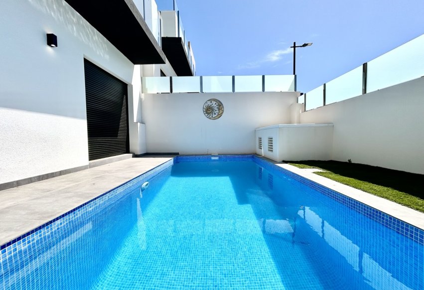 Resale - Villa - Orihuela Costa - Villamartín