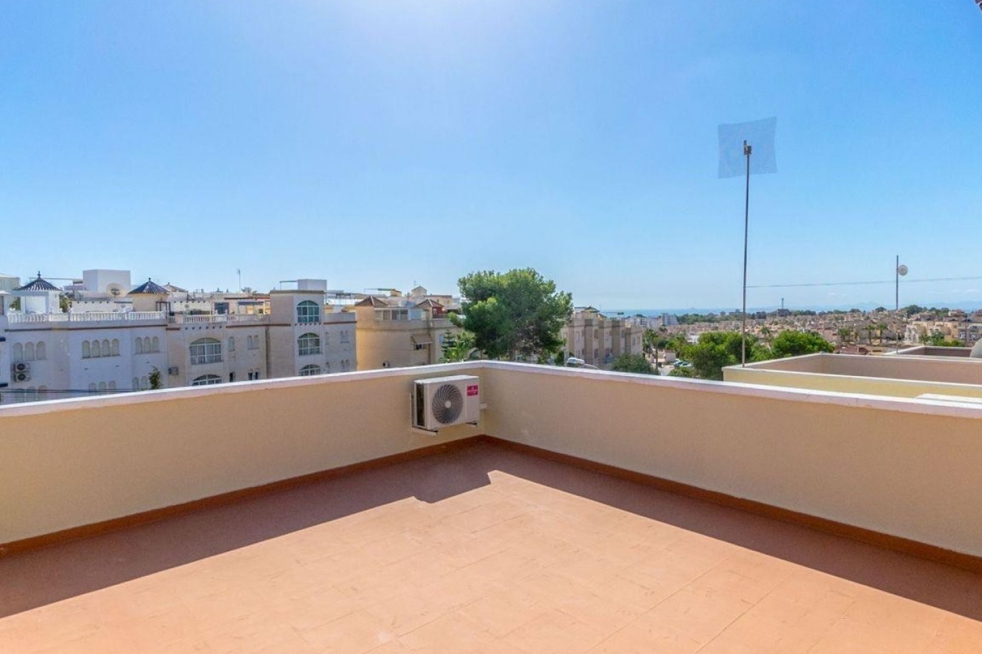 Resale - Villa - Orihuela Costa - Villamartín
