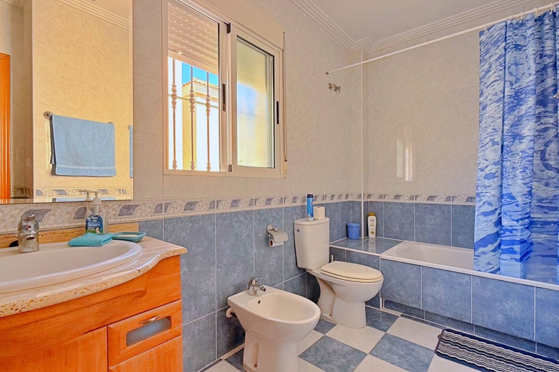 Resale - Villa - Orihuela - Orihuela Costa